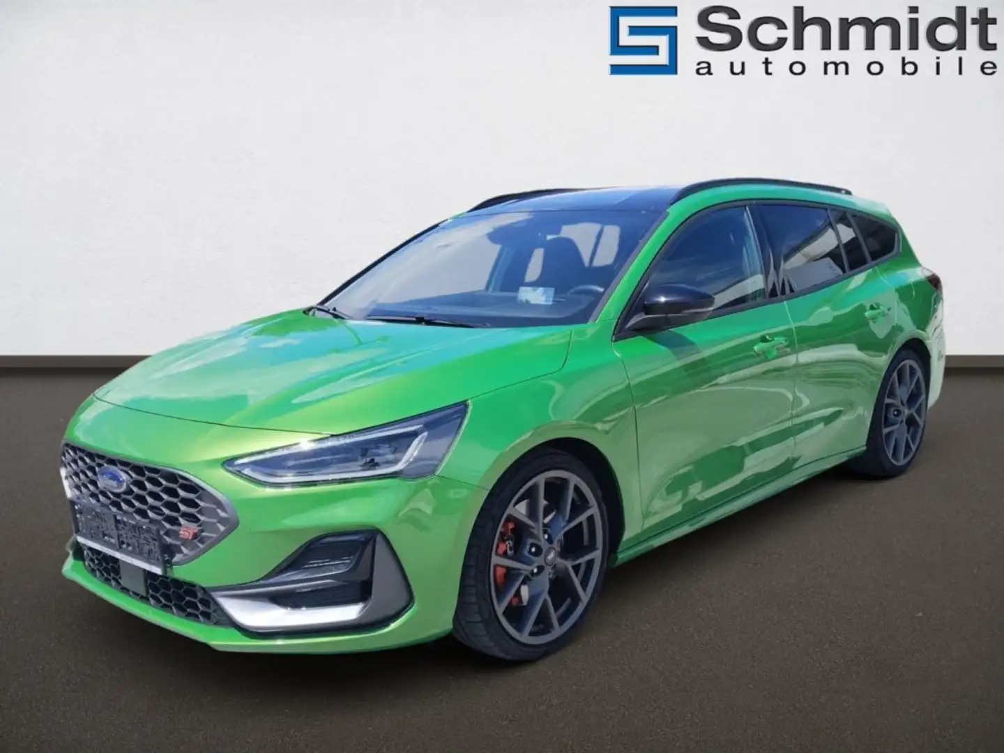 Ford Focus ST X Tra. 2,3L Eboost 280PS A8 F Grün - 2