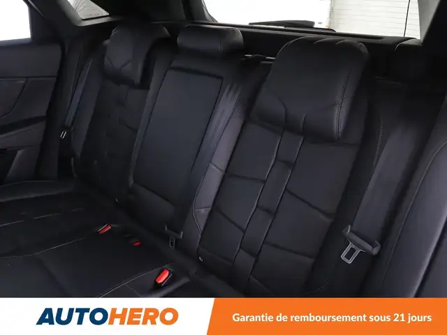 DS Automobiles DS 7 Crossback view 14