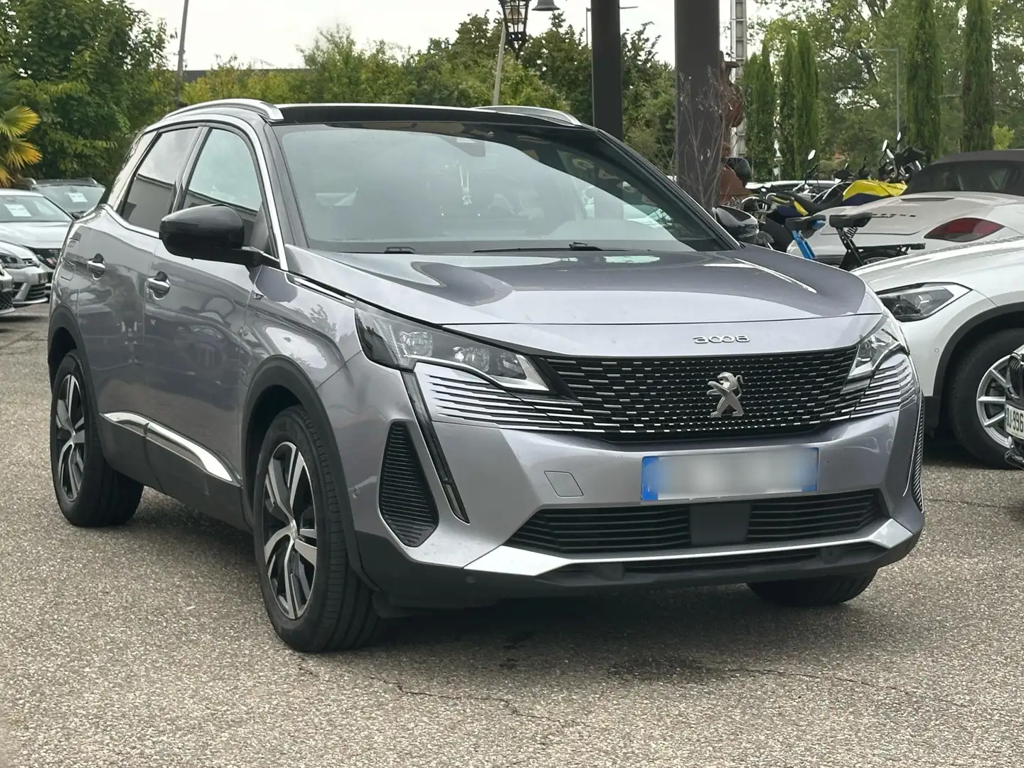 Peugeot 3008 SUV 1,5 Blue HDI III 2024 GT Gris - 2