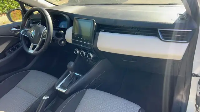 Renault Clio view 10