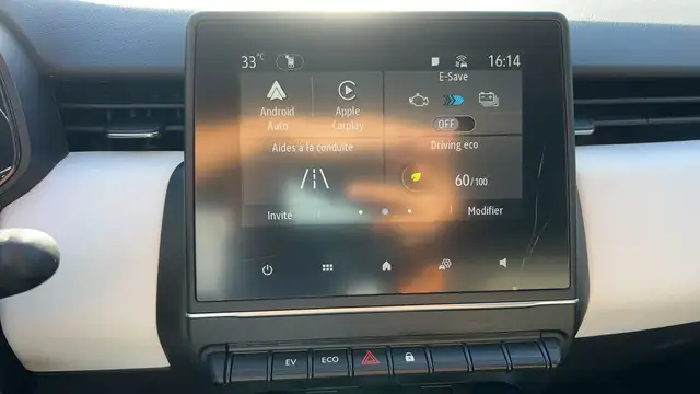 Renault Clio view 13