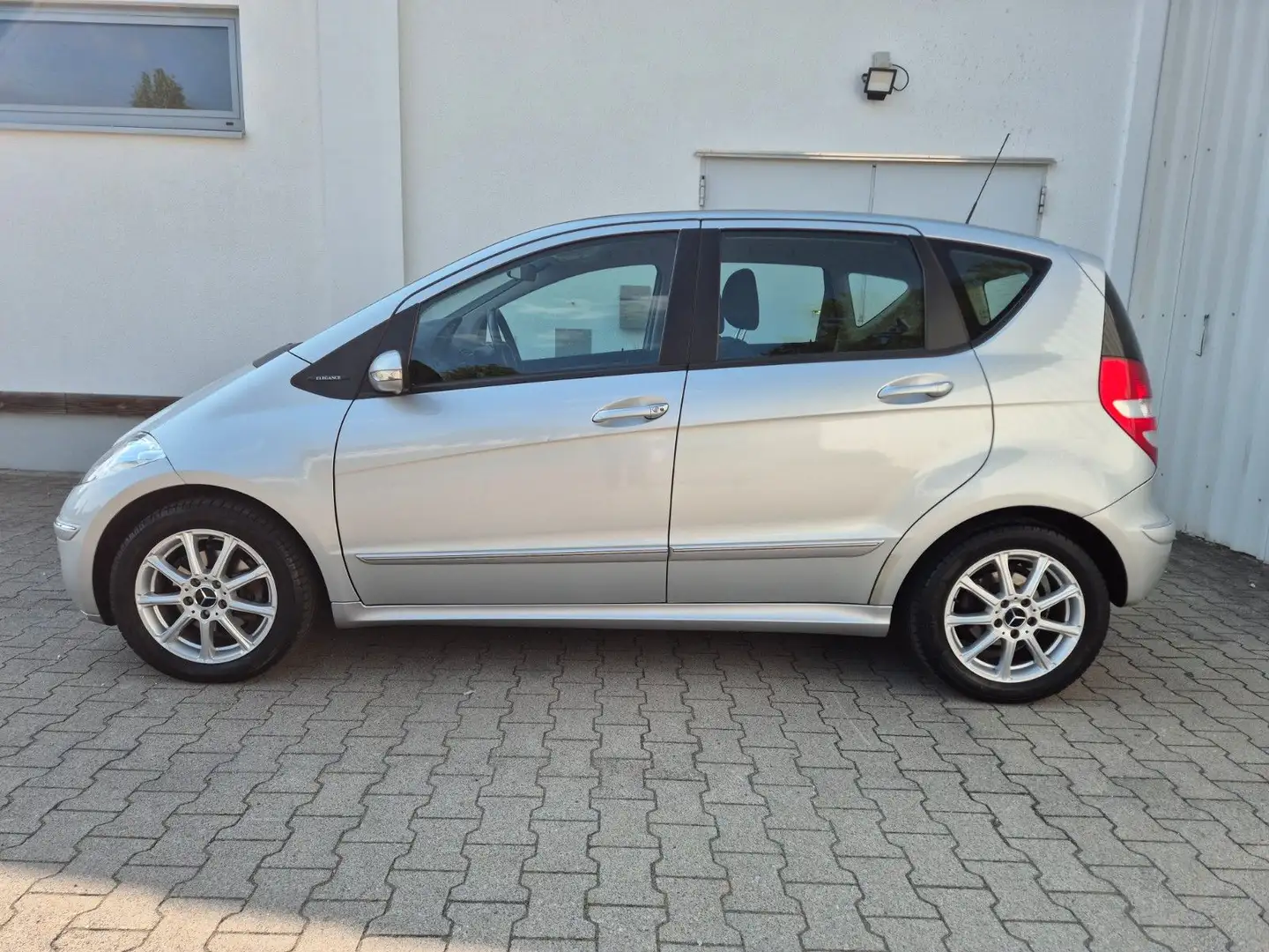 Mercedes-Benz A 170 A -Klasse W169 - AUTOMATIK - TÜV 09/2026 - Argent - 2