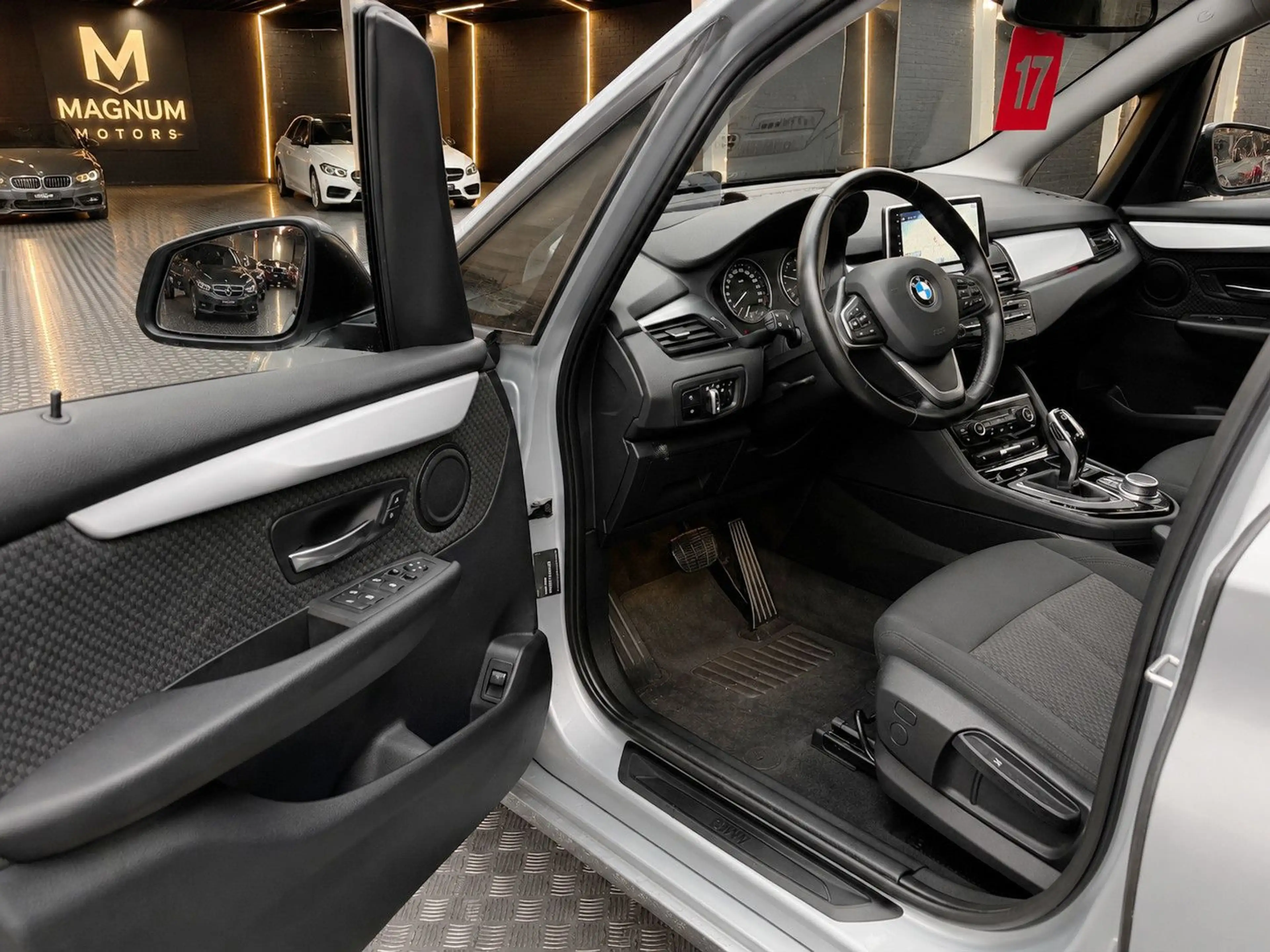 BMW 218 218d XD GT *7xSitzer*Head-Up*Aut.*Navi*R-Cam* — photo 12