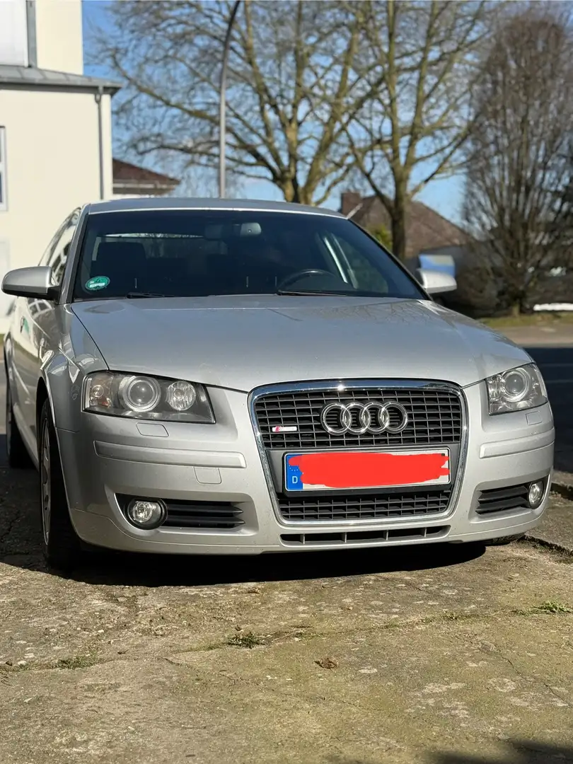 Audi A3 1.4 TFSI S line Sportpaket plus Silber - 1