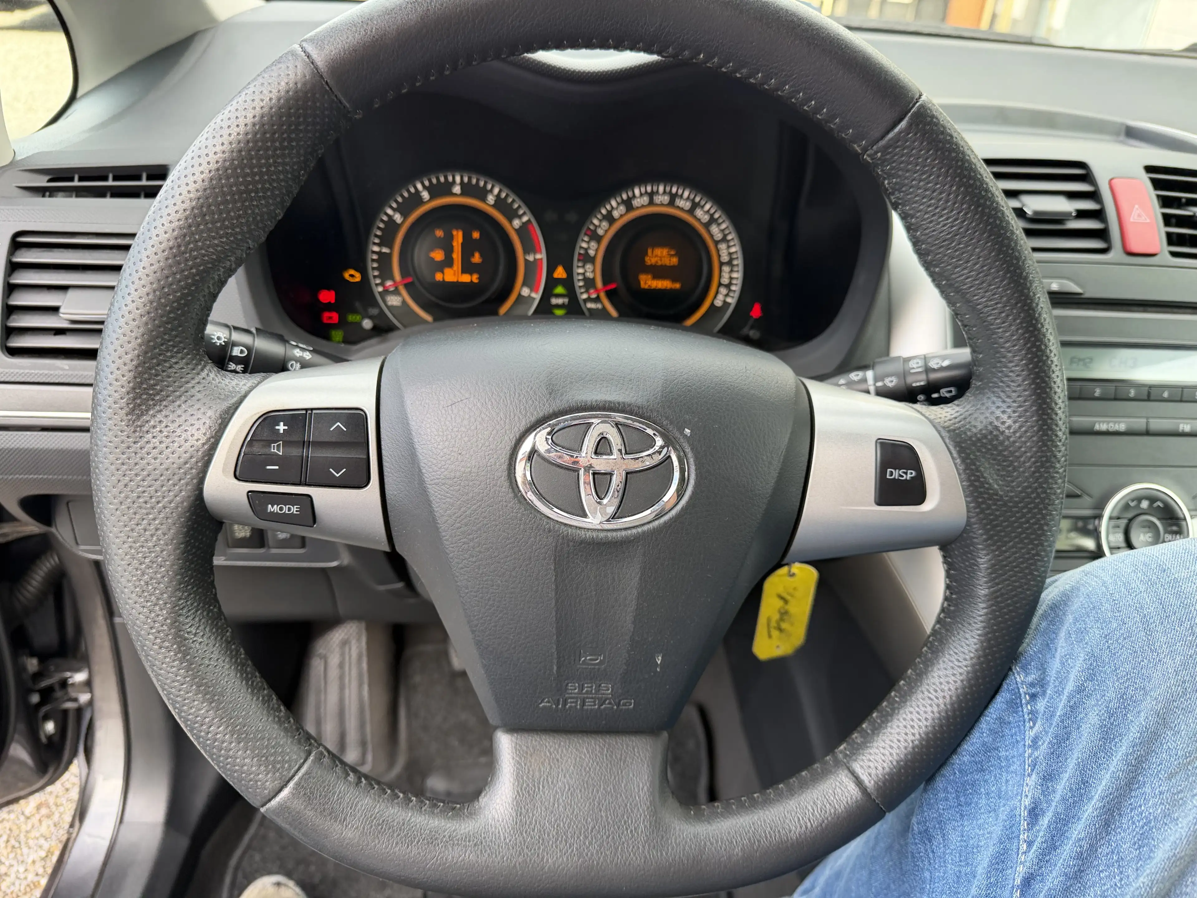 Toyota Auris Auris 5-Türer 1.33 VVT-i — photo 9