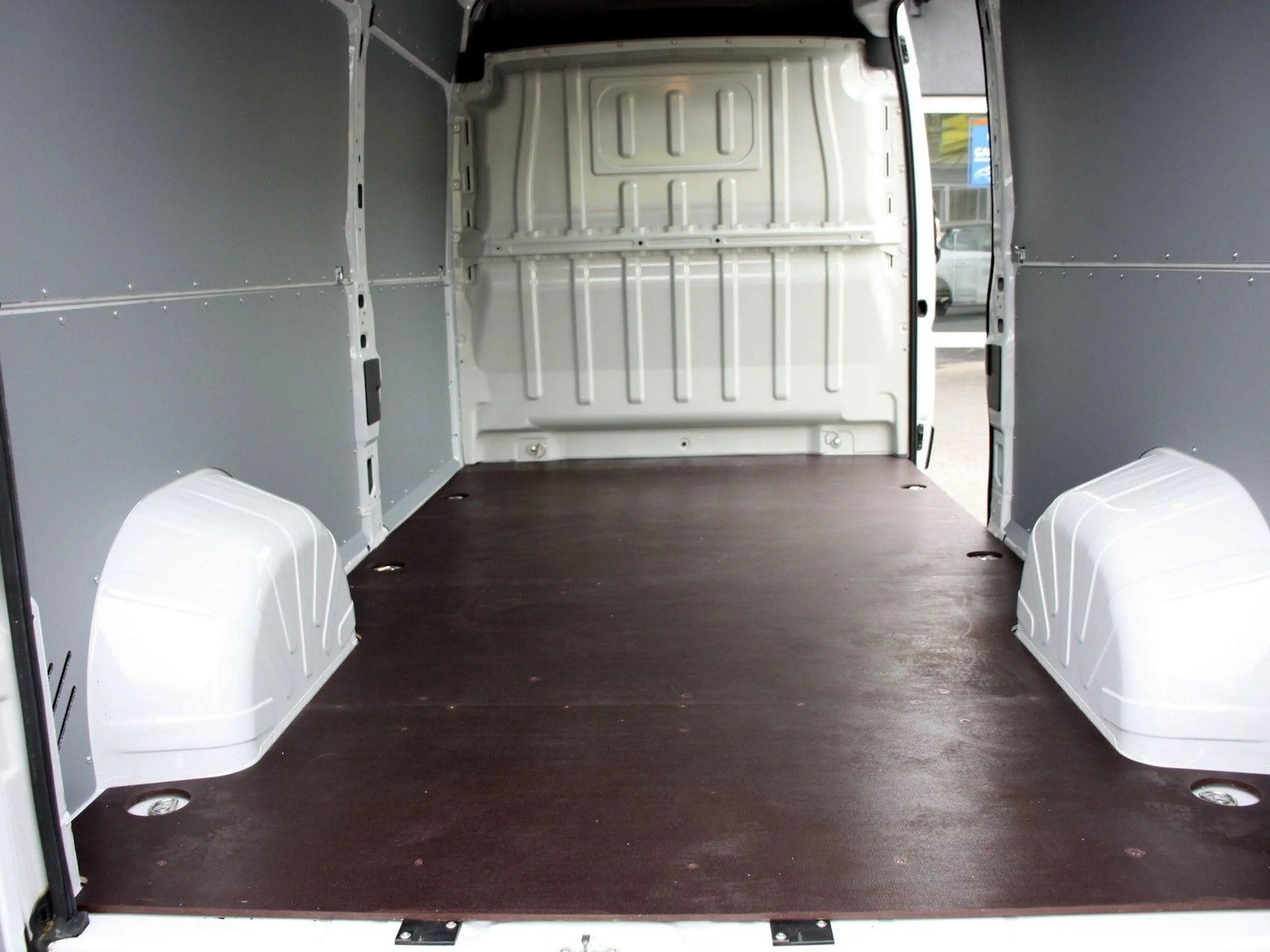 Peugeot Boxer 2.2 BlueHDI L3H2 LED-Paket Kamera Holzboden — photo 3