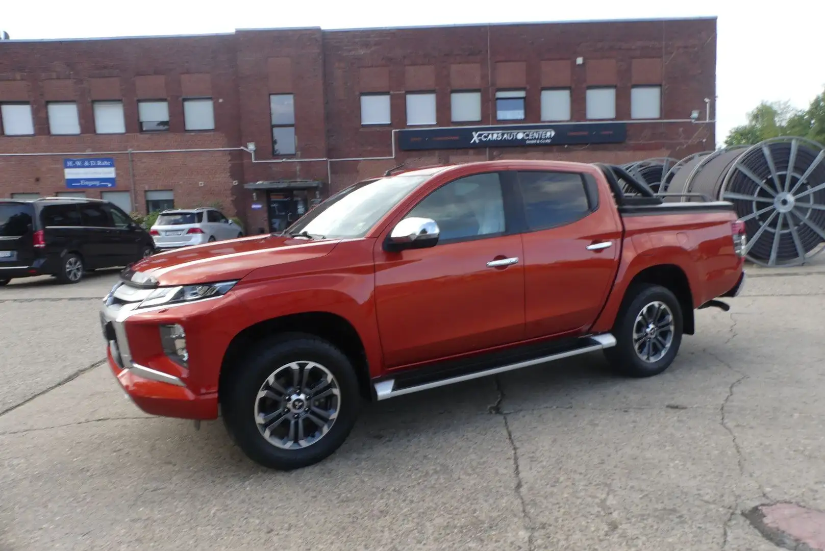 Mitsubishi L200 Intro Edition DoKa 4WD*Navi*Kam*ACC*LED*AHK Orange - 1