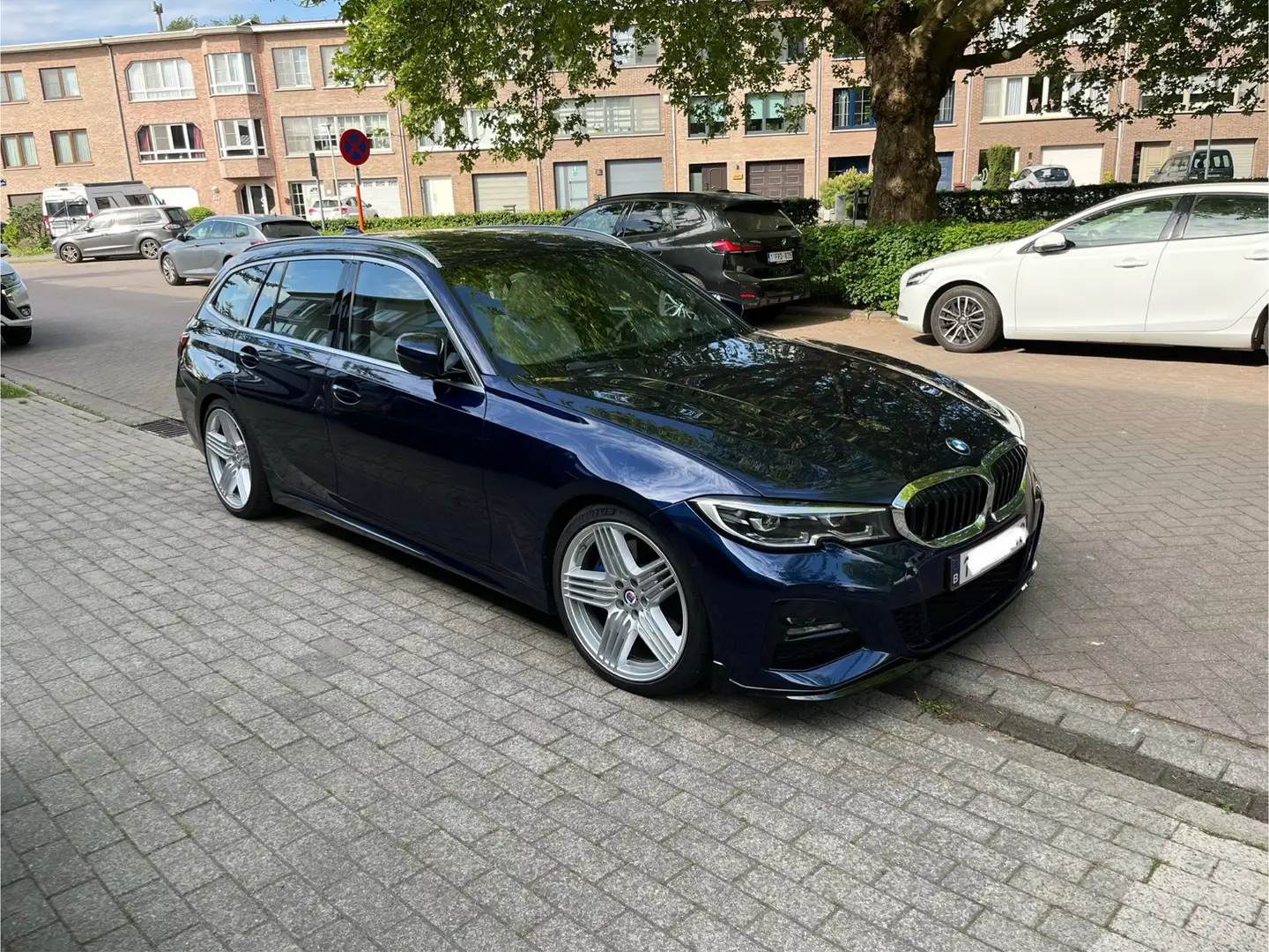 BMW 330 BMW 330e individual, full merino leather, Alpina Bleu - 2