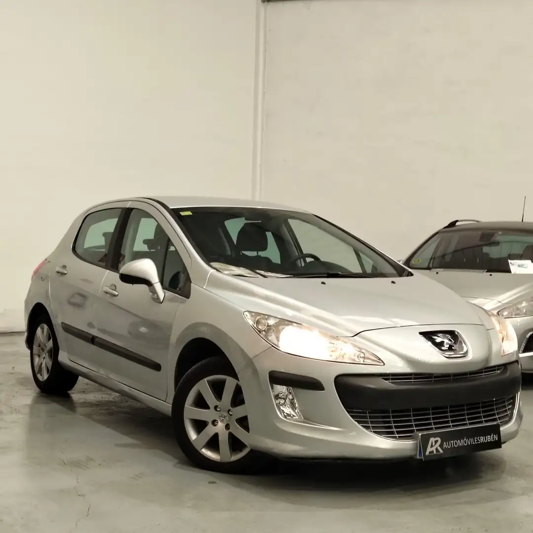 Peugeot 308 1.6 VTi Premium Gris - 1