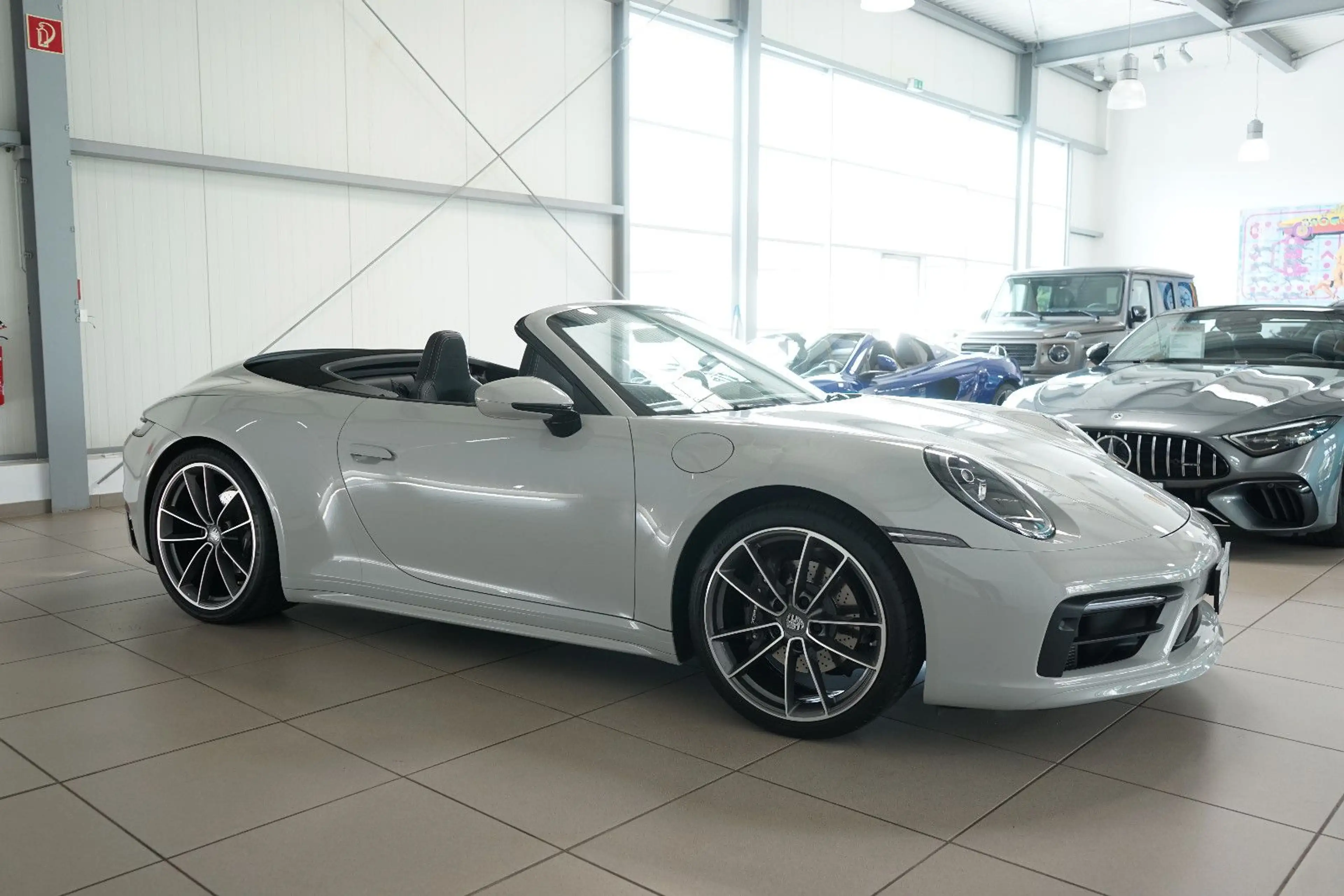 Porsche 992 911/992 Carrera Cabriolet Sport-Design+Approved — photo 10