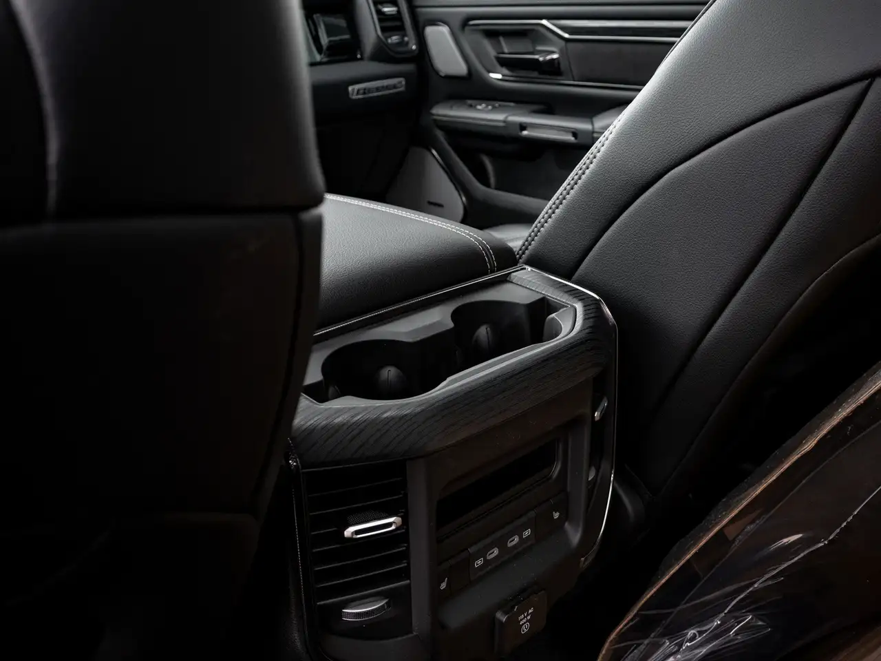 RAM 1500 photo RAM 1500