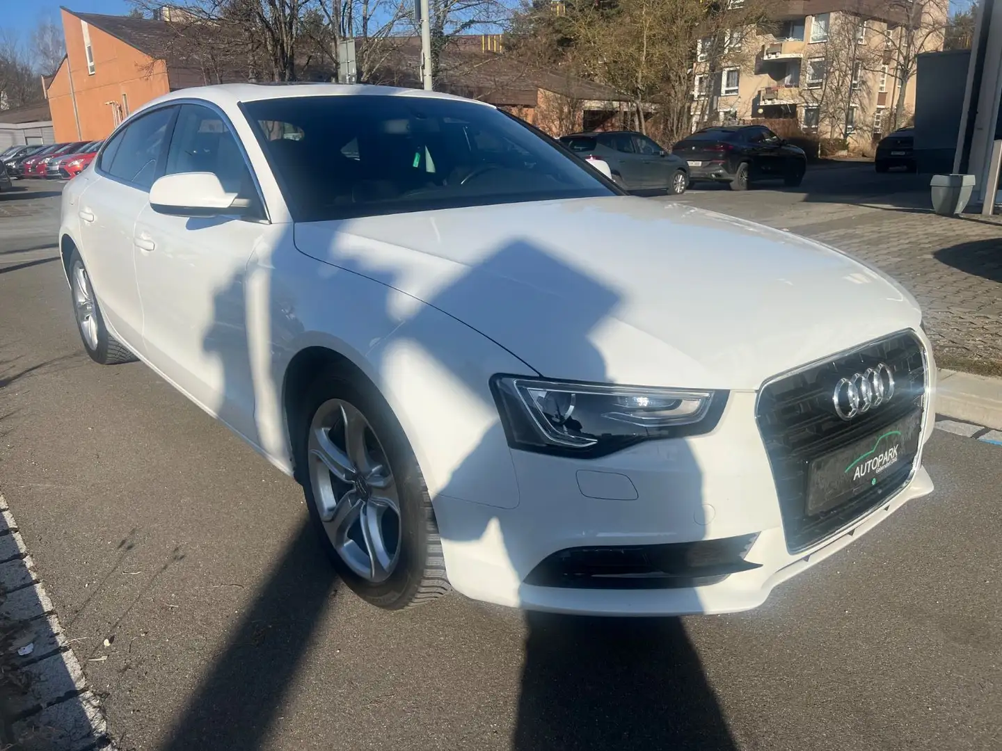 Audi A5 Sportback 1.8 TFSI/Navi/Xenon/PDC/GSD/B&O/ Blanc - 2