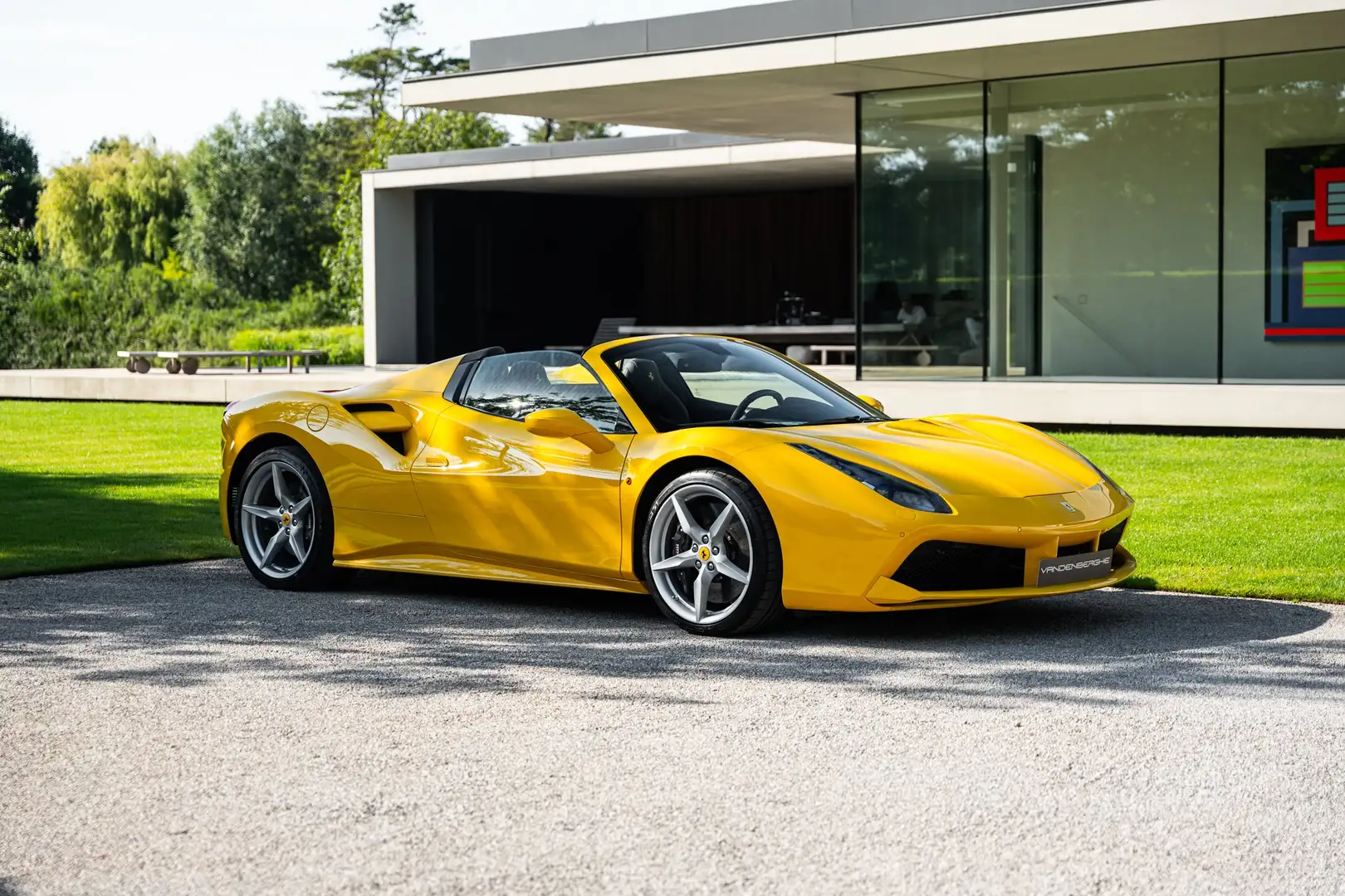 Ferrari 488 Spider/FIRST OWNER/BELGIAN CAR/FERRARI SERVICE/VAT Jaune - 1