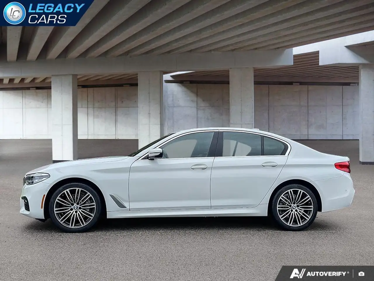 BMW 5 Series снимка BMW 5 Series