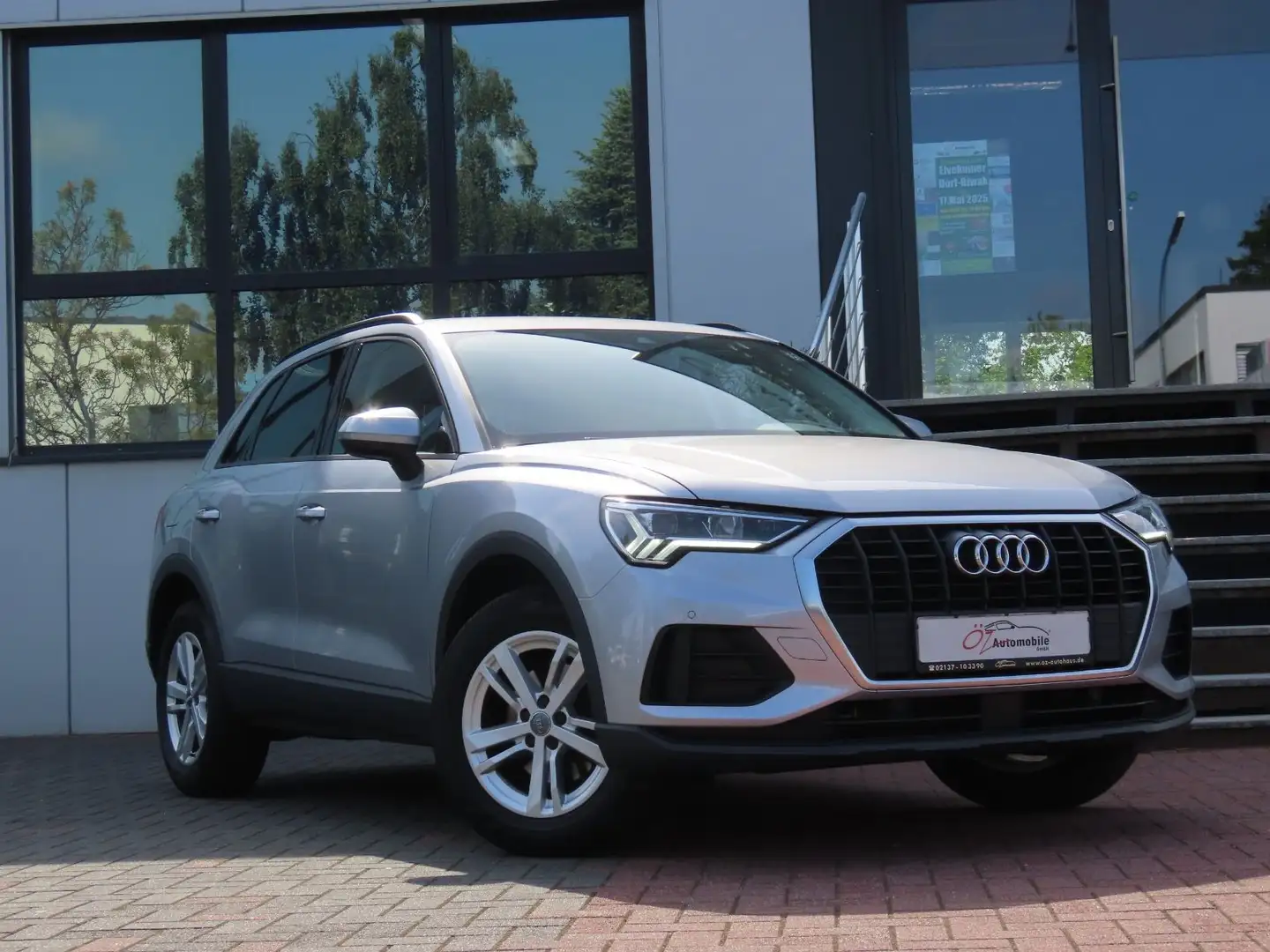 Audi Q3 35 TDI S tronic Navi Kamera Zilver - 1
