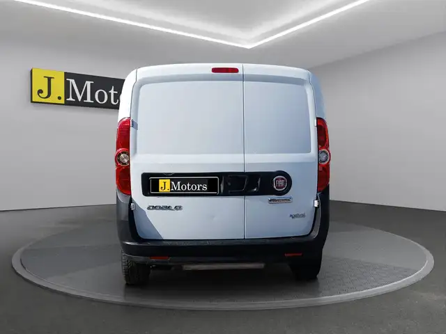 Fiat Doblo view 4