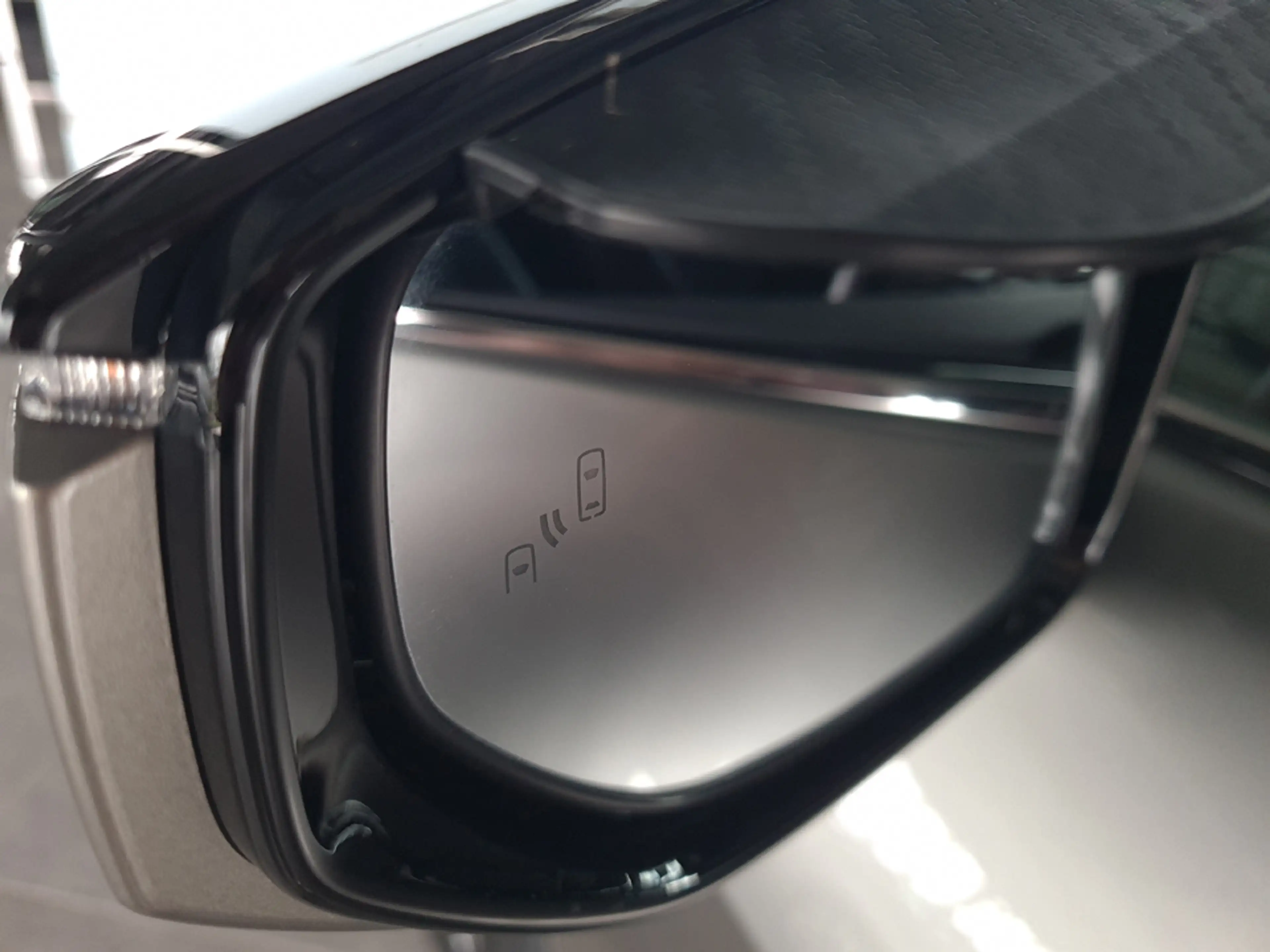 Lexus UX 250h 2.0 Style edition /Apple Carplay/Android auto/Adap — photo 36