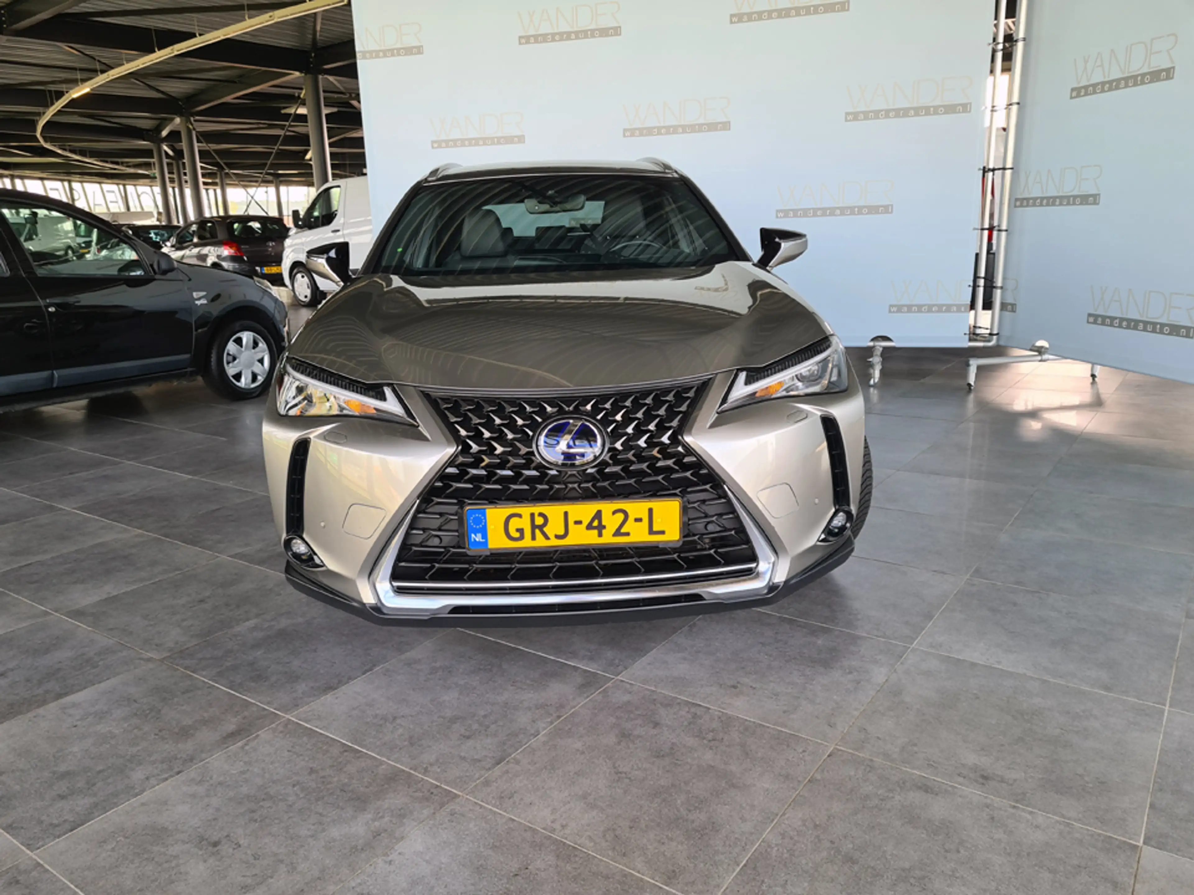 Lexus UX 250h 2.0 Style edition /Apple Carplay/Android auto/Adap — photo 5
