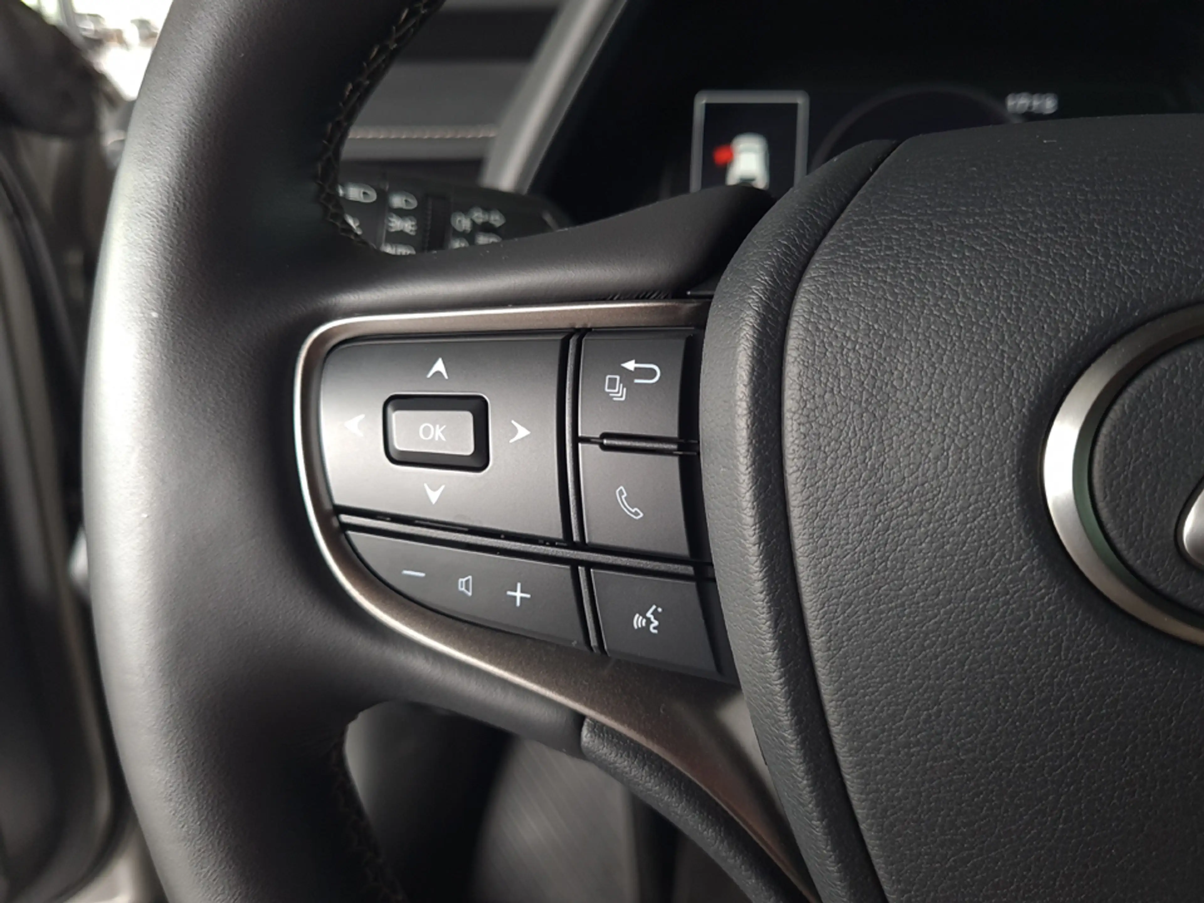 Lexus UX 250h 2.0 Style edition /Apple Carplay/Android auto/Adap — photo 14