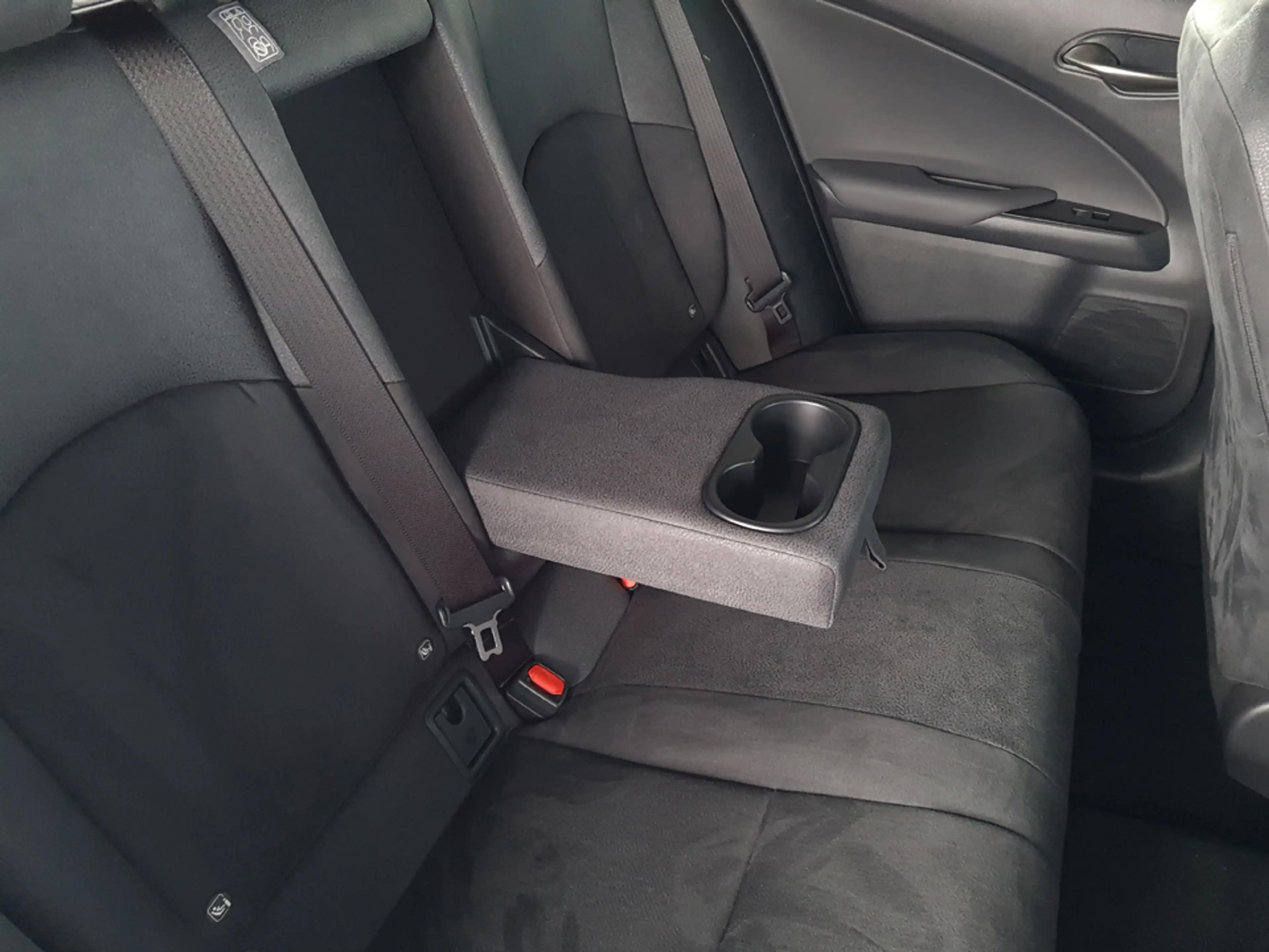 Lexus UX 250h 2.0 Style edition /Apple Carplay/Android auto/Adap — photo 29