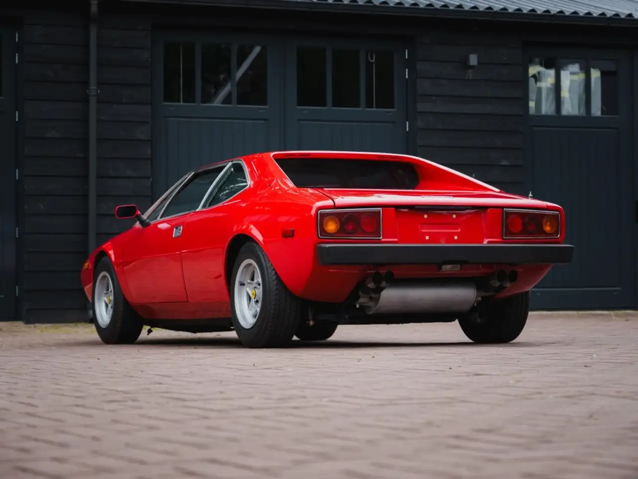 Ferrari 208 GT4 2+2 Coupe, foto 12