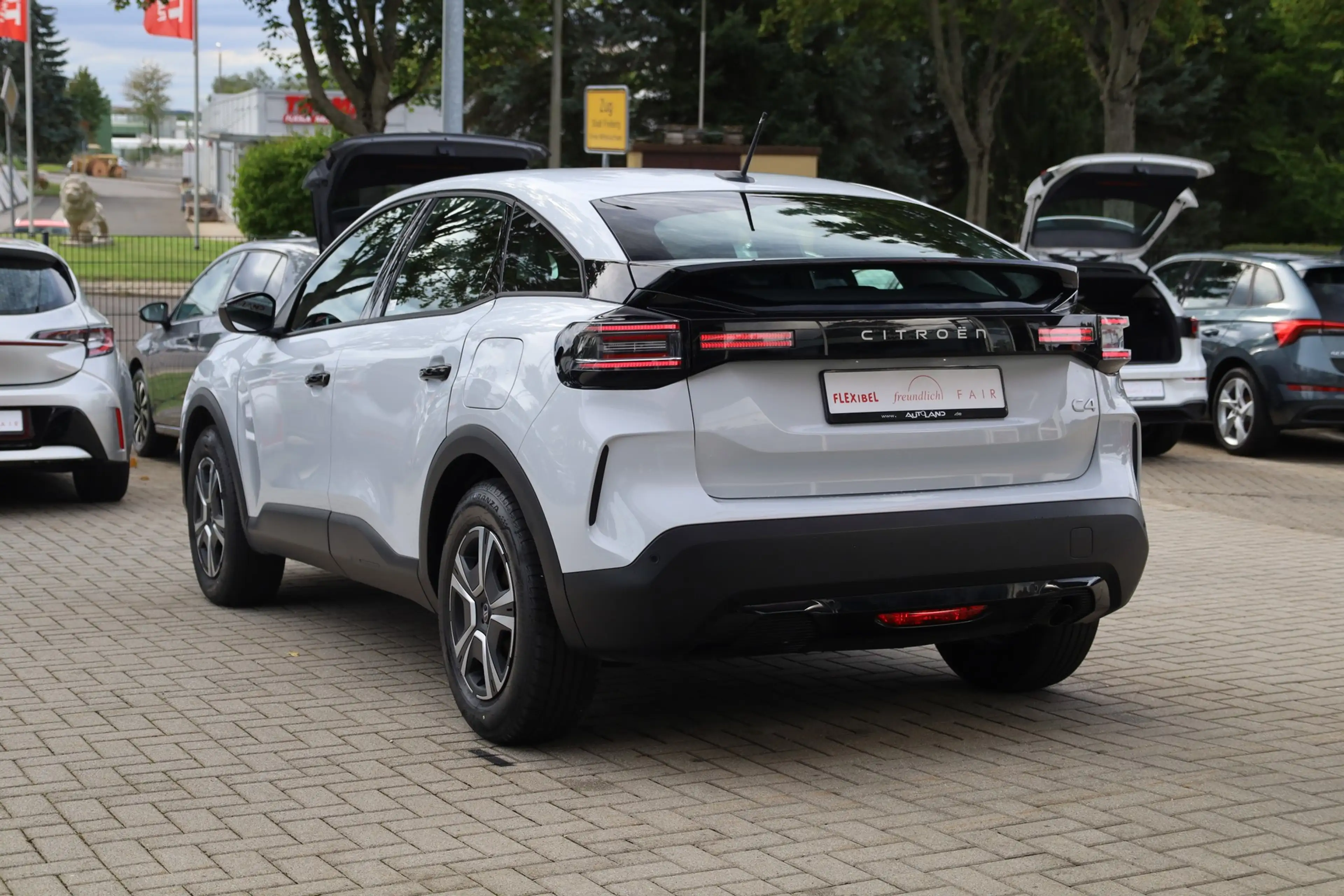 Citroen C4 Hybrid 110 Aut. LED Tempomat AppConnect — photo 4