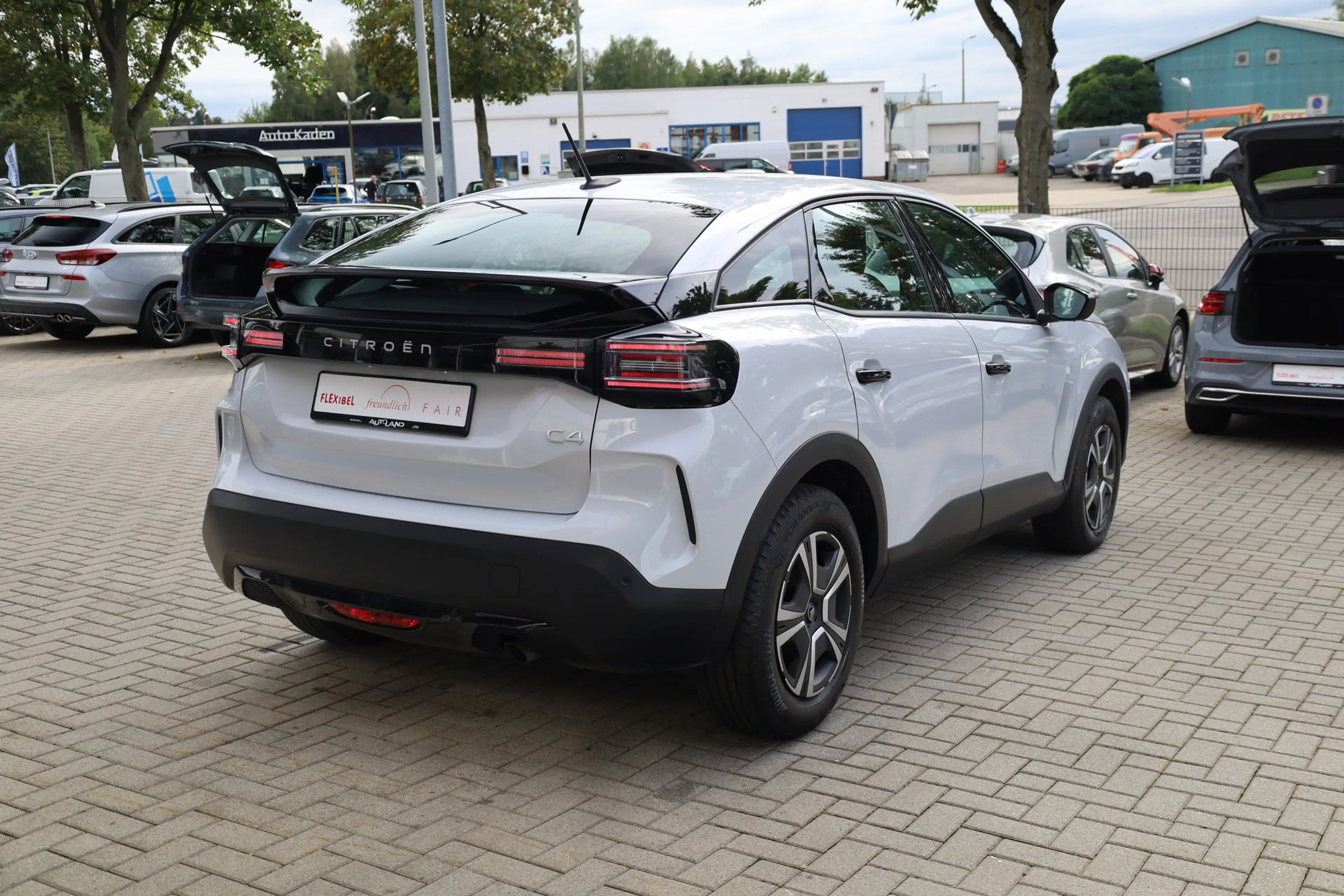 Citroen C4 Hybrid 110 Aut. LED Tempomat AppConnect — photo 6