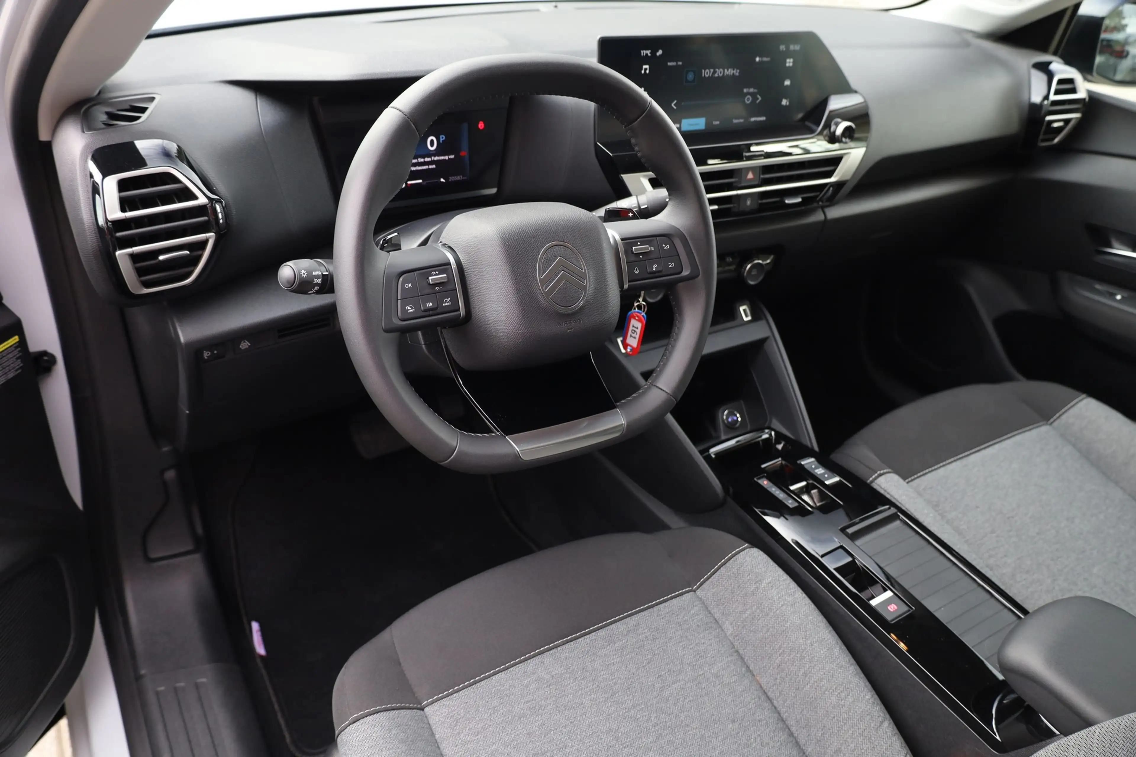 Citroen C4 Hybrid 110 Aut. LED Tempomat AppConnect — photo 9