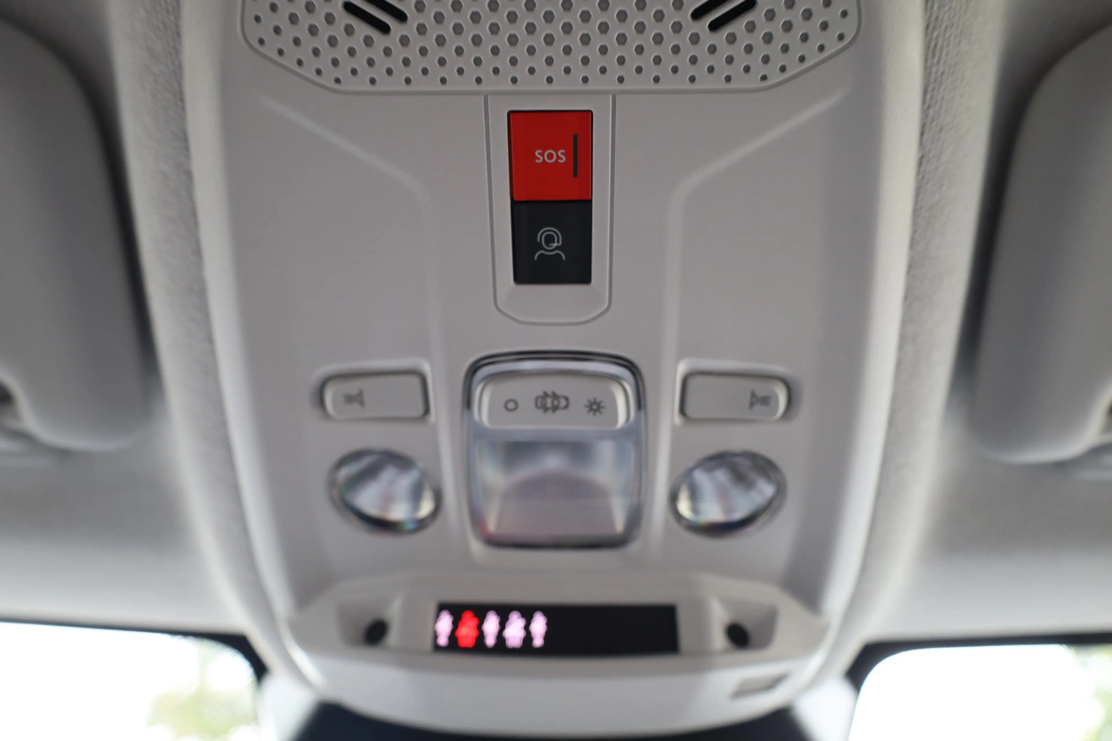 Citroen C4 Hybrid 110 Aut. LED Tempomat AppConnect — photo 12