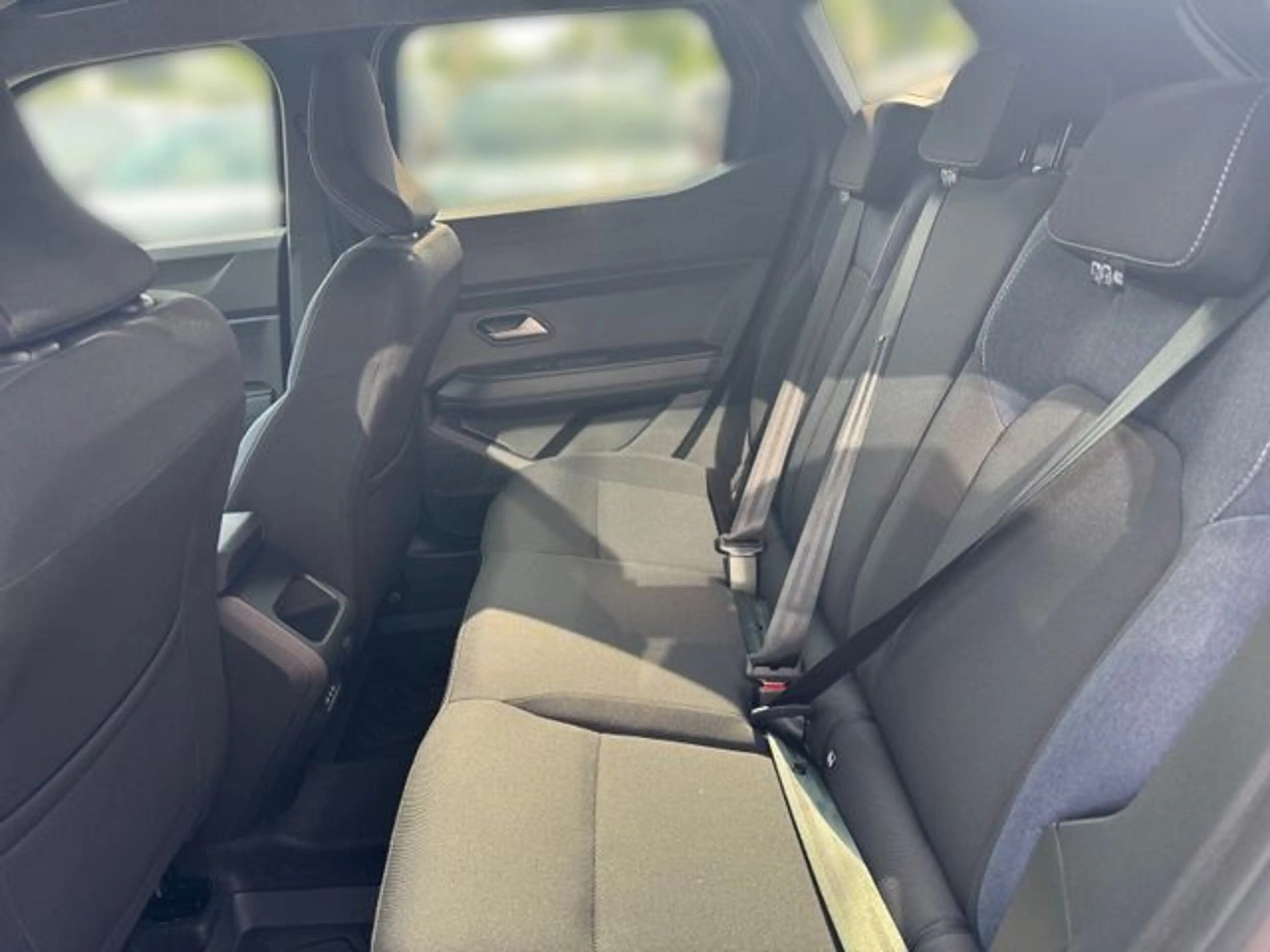 Dacia Duster Hybrid 140 Journey — photo 11