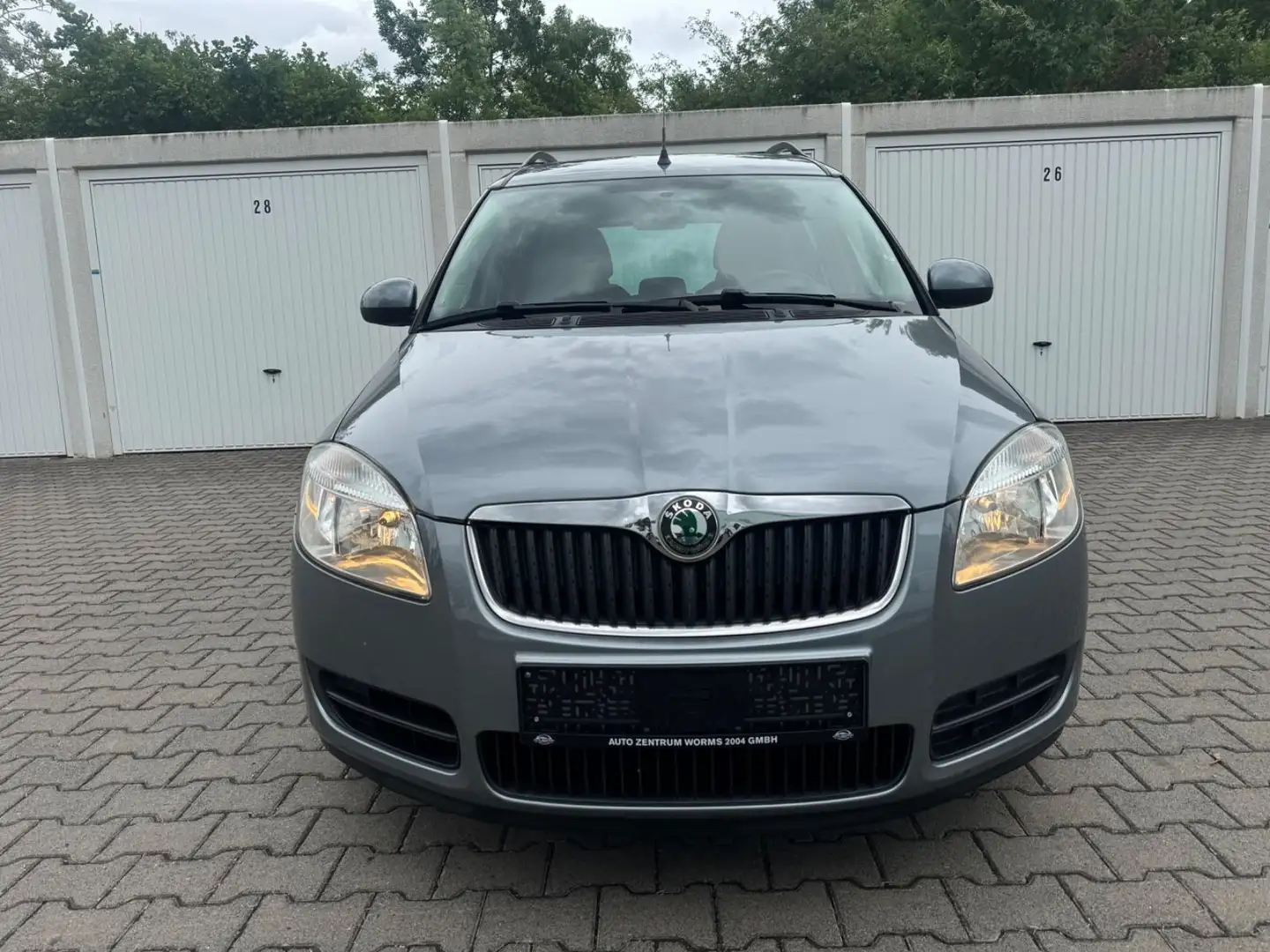 Skoda Roomster Style Plus Edition*Automatik*Klimaaut.* Gris - 2