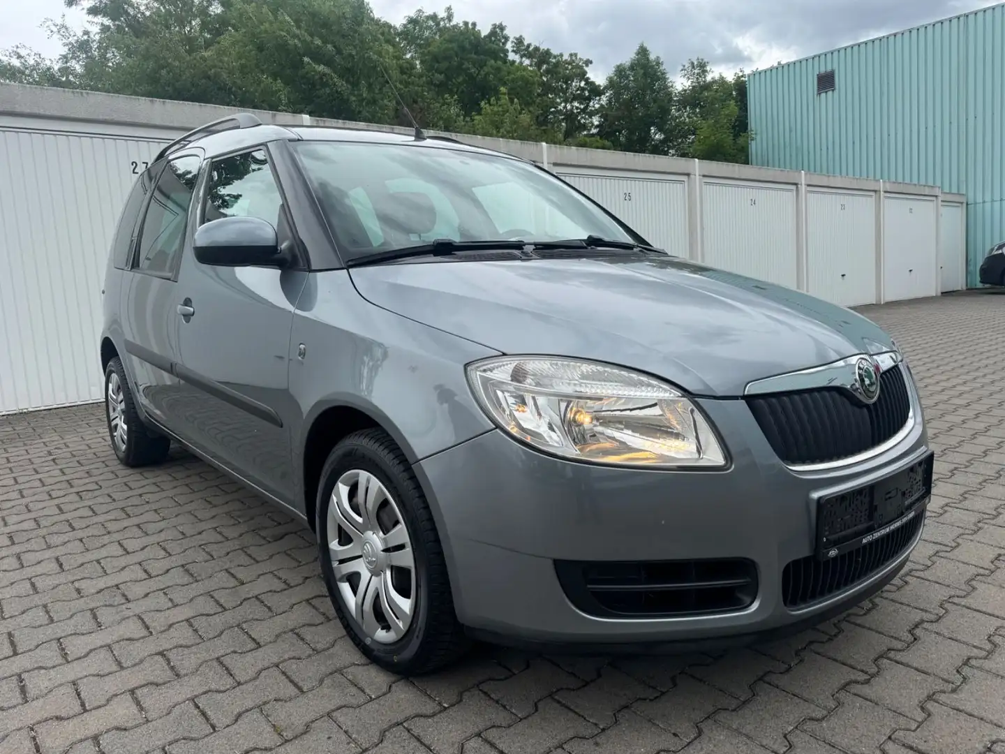 Skoda Roomster Style Plus Edition*Automatik*Klimaaut.* Gris - 1