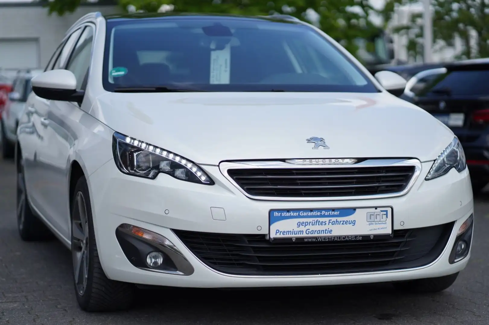 Peugeot 308 SW Allure Automatik Kamera KeylessGo LED DAB Weiß - 1