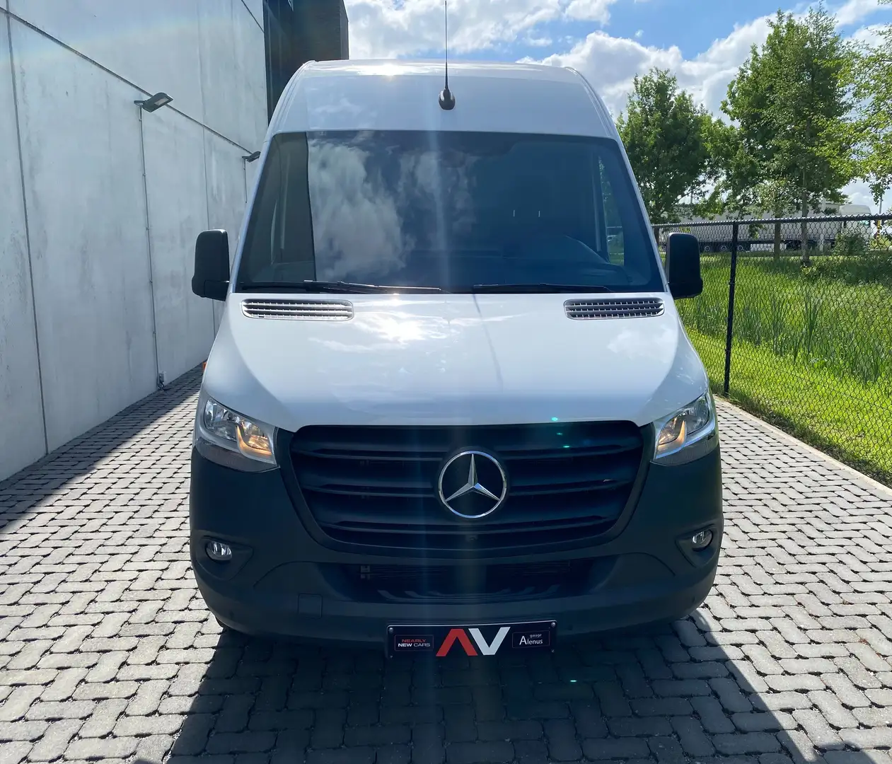 Mercedes-Benz Sprinter 317 CDI L2H2 3.5T 36.000€ netto NAVI/360/CC Blanc - 2