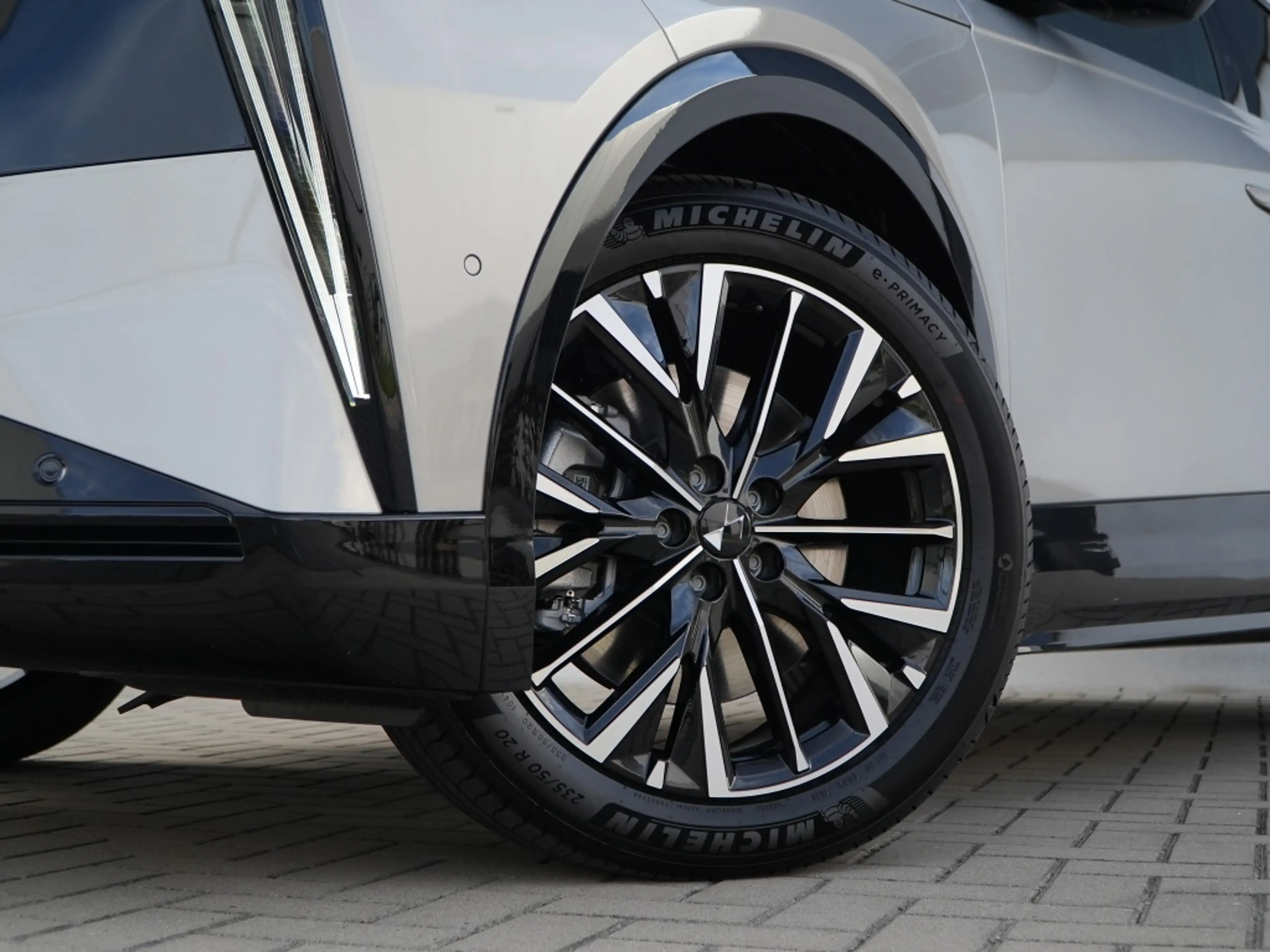 DS Automobiles DS 7 No E-Tense Etoile 74kWh | Pano | Focal | Comfort | — photo 3