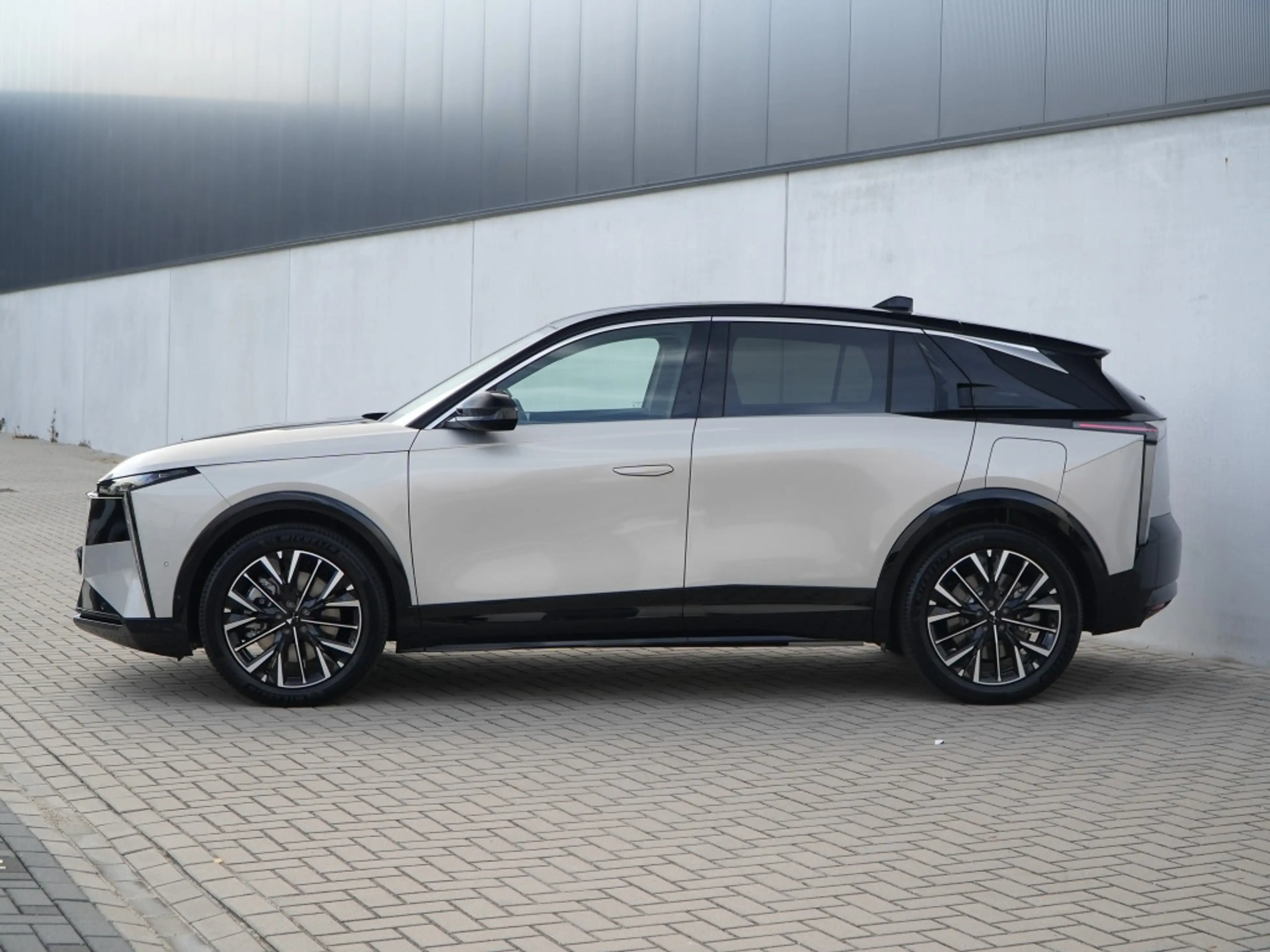 DS Automobiles DS 7 No E-Tense Etoile 74kWh | Pano | Focal | Comfort | — photo 7