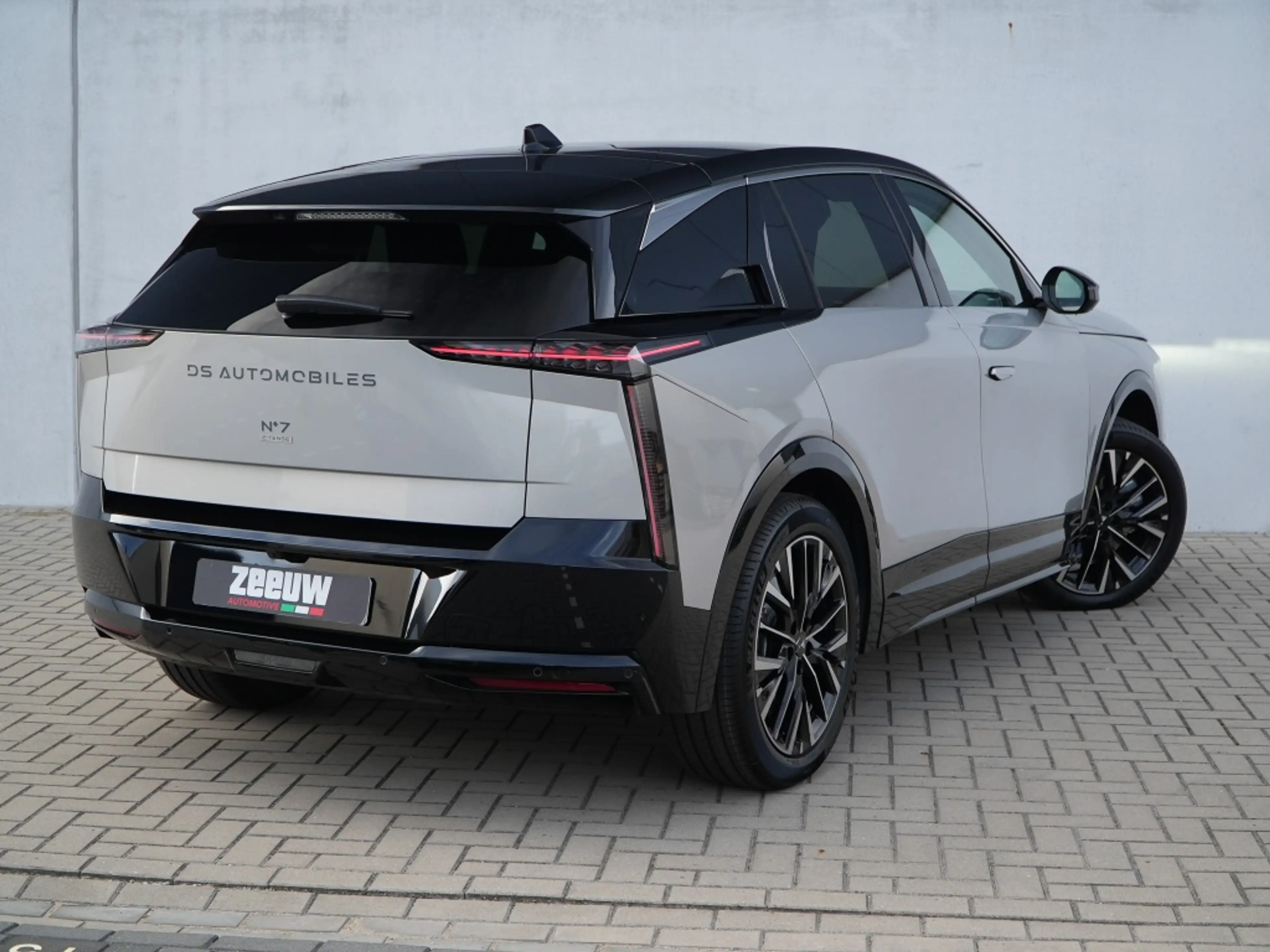 DS Automobiles DS 7 No E-Tense Etoile 74kWh | Pano | Focal | Comfort | — photo 8