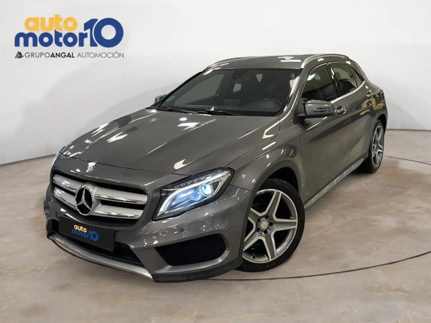 Mercedes-Benz GLA 200 200d AMG Line - 1