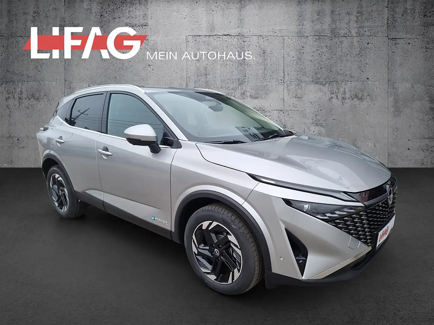Nissan Qashqai 1,5 VC-T e-Power N-Connecta+ *ab € 32.990,-* Silber - 1