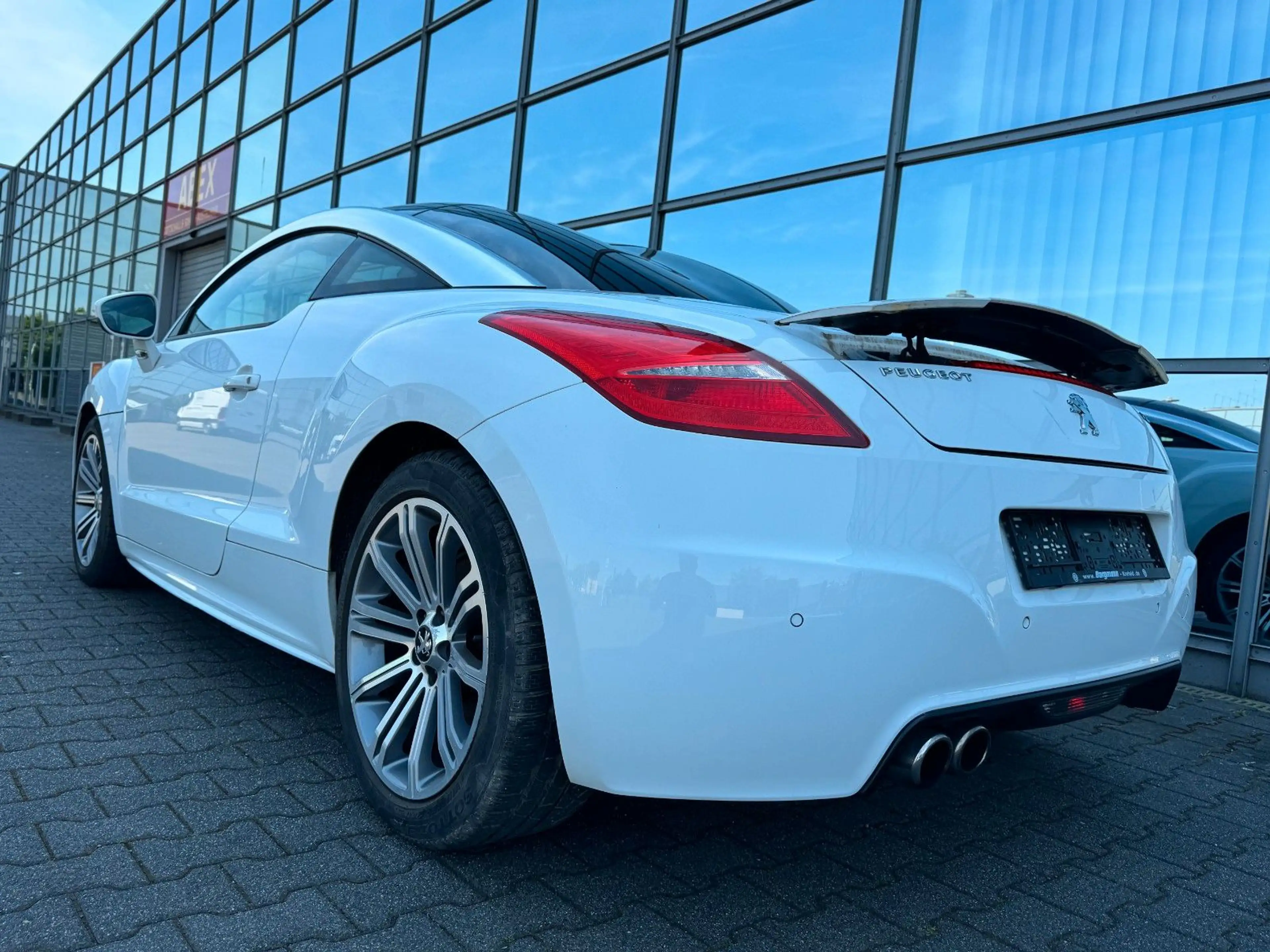 Peugeot RCZ Sport Leder Navi PDC — photo 13