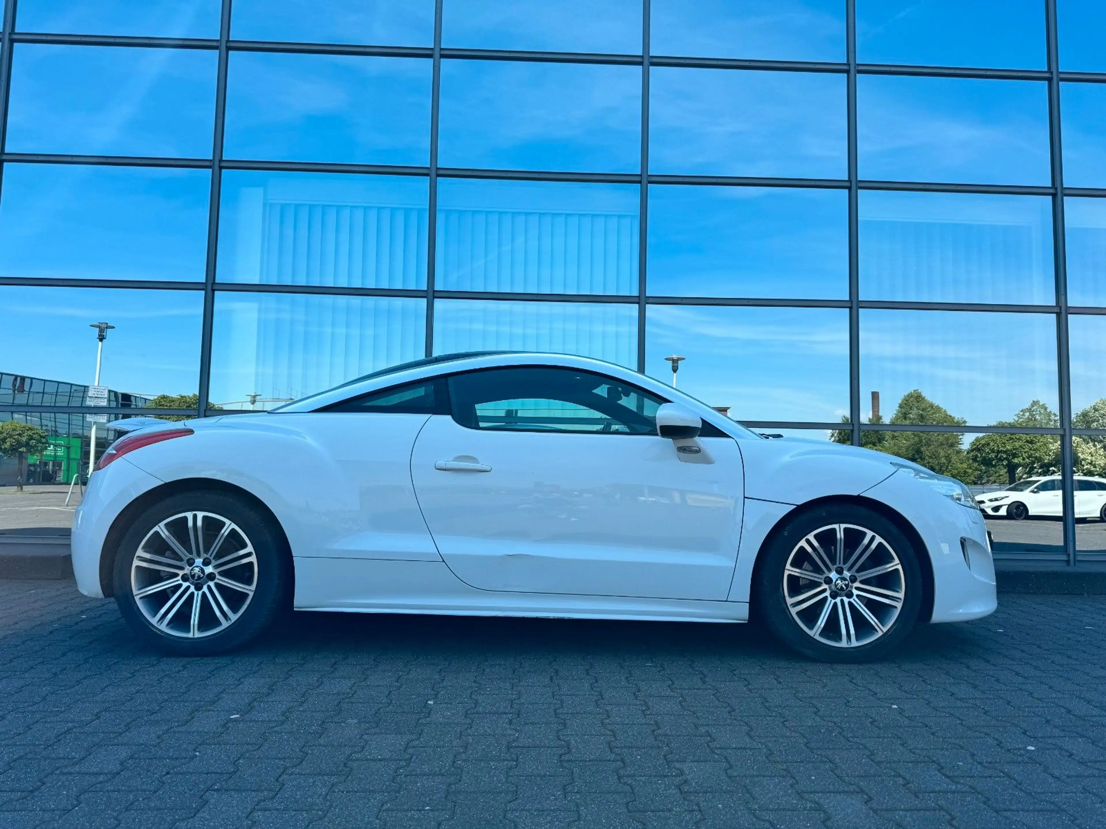 Peugeot RCZ Sport Leder Navi PDC — photo 4