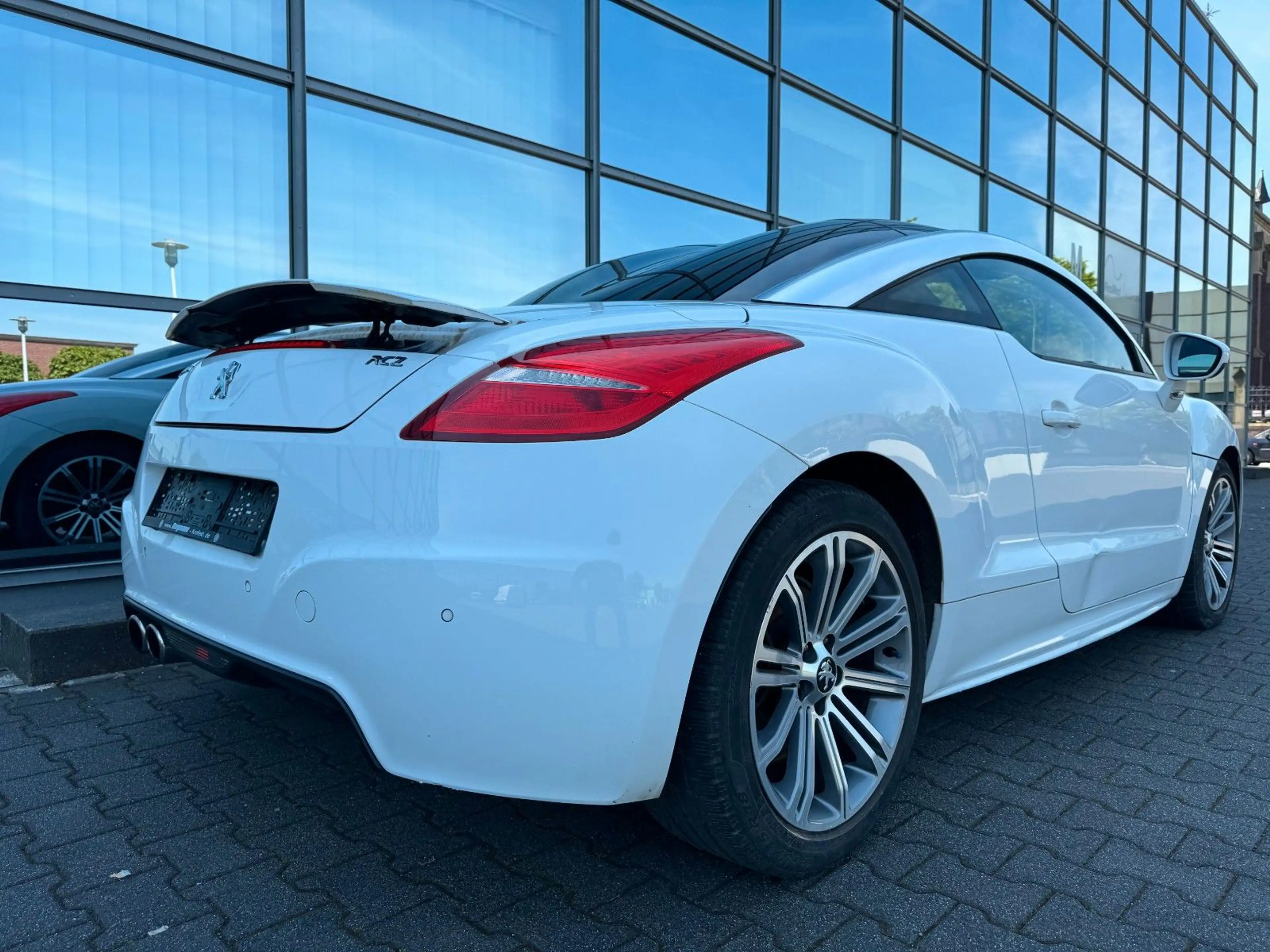 Peugeot RCZ Sport Leder Navi PDC — photo 7