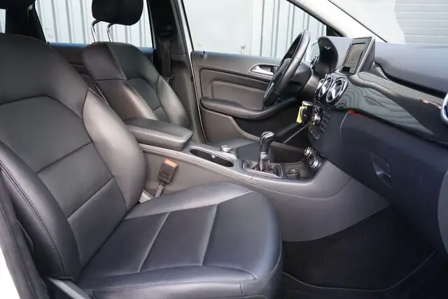 Mercedes-Benz B Class view 15