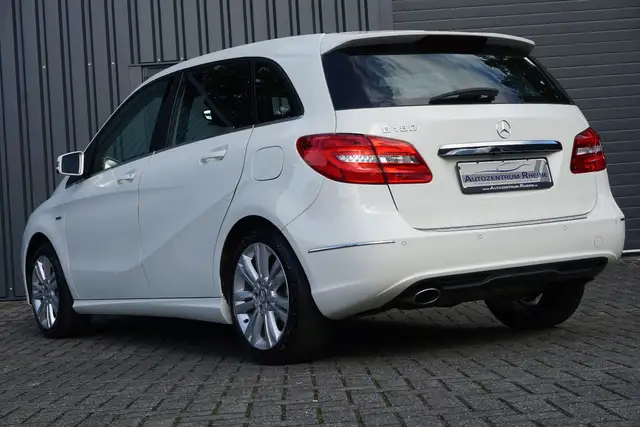 Mercedes-Benz B Class view 5