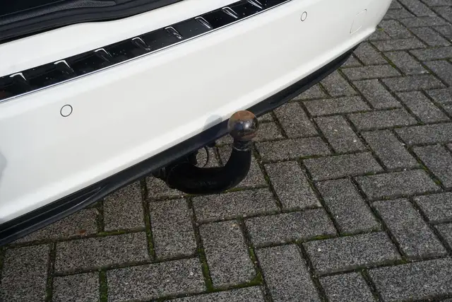 Mercedes-Benz B Class view 12