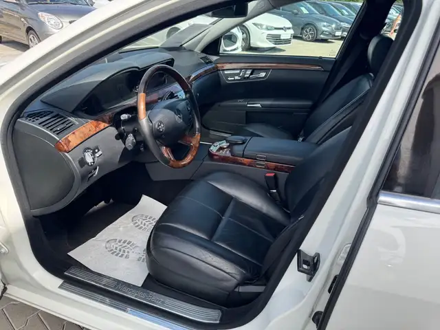 Mercedes-Benz S Class view 10