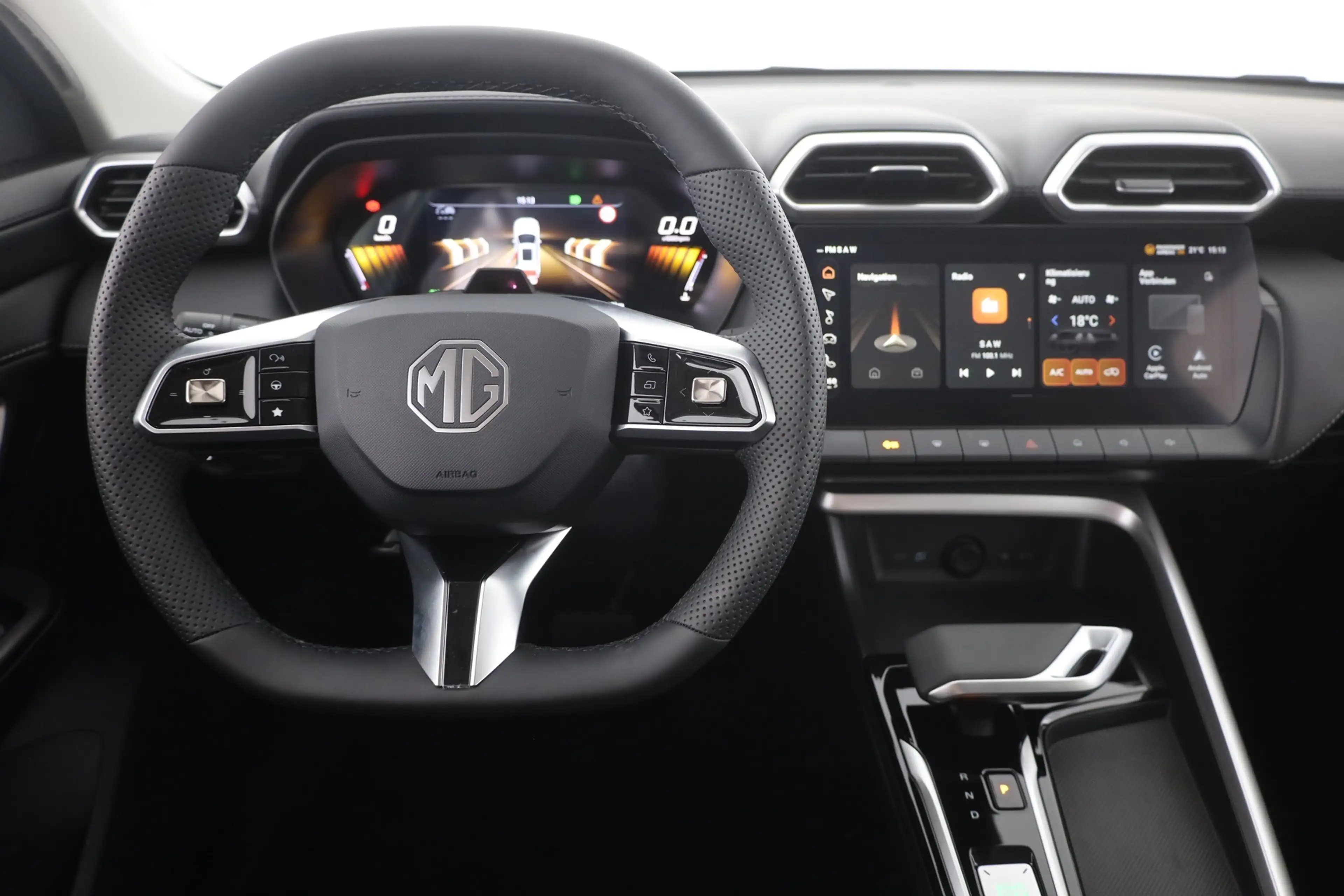 MG ZS 1.5 Hybrid Luxury Aut. LED ACC Navi 360° — photo 10