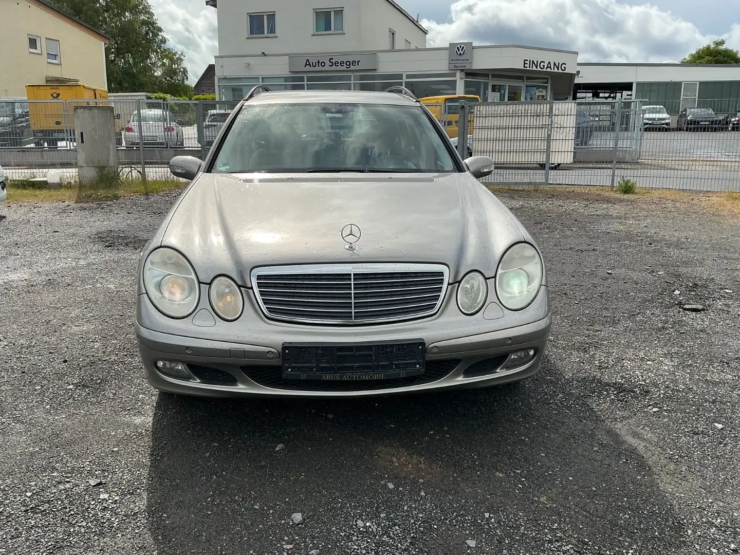 Mercedes-Benz E 220 CDI E -Klasse T-Modell XENON NAVI Argent - 1