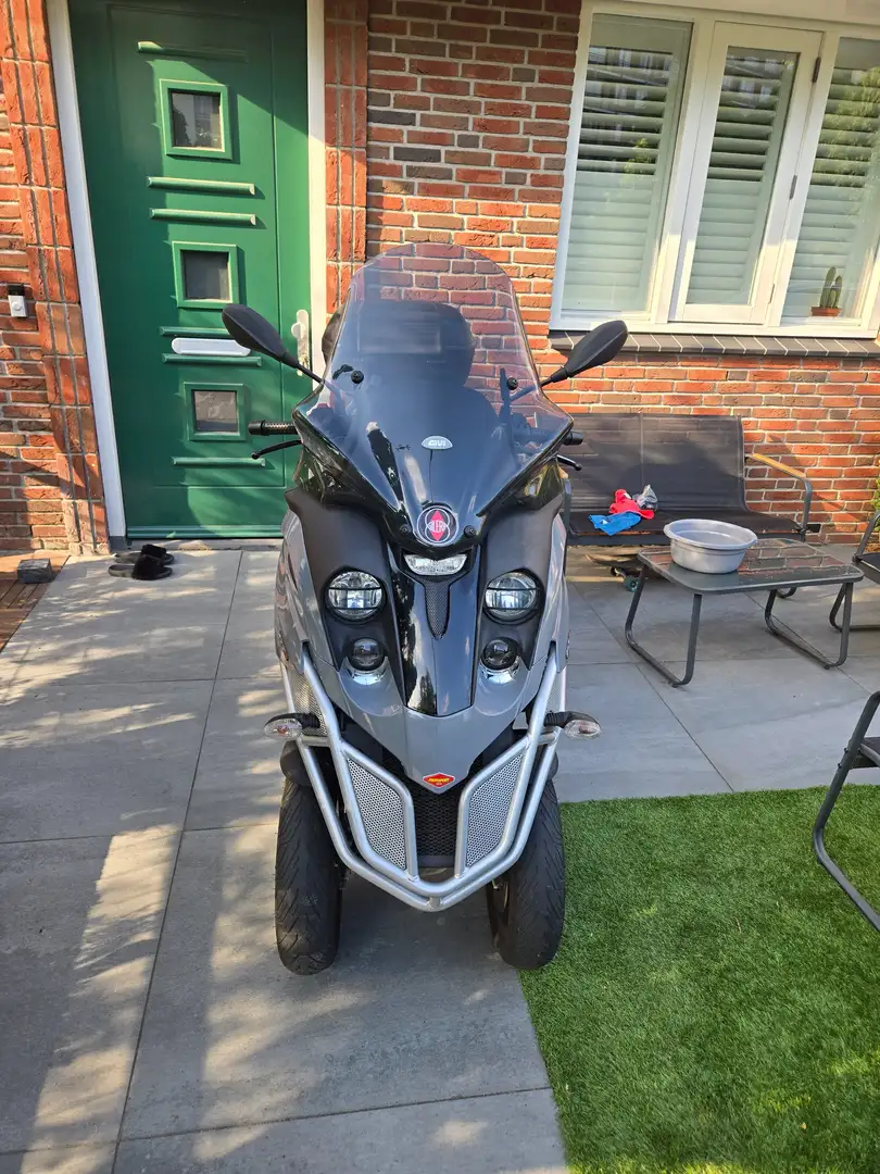 Gilera Fuoco 500 Fuoco Lt Gris - 1