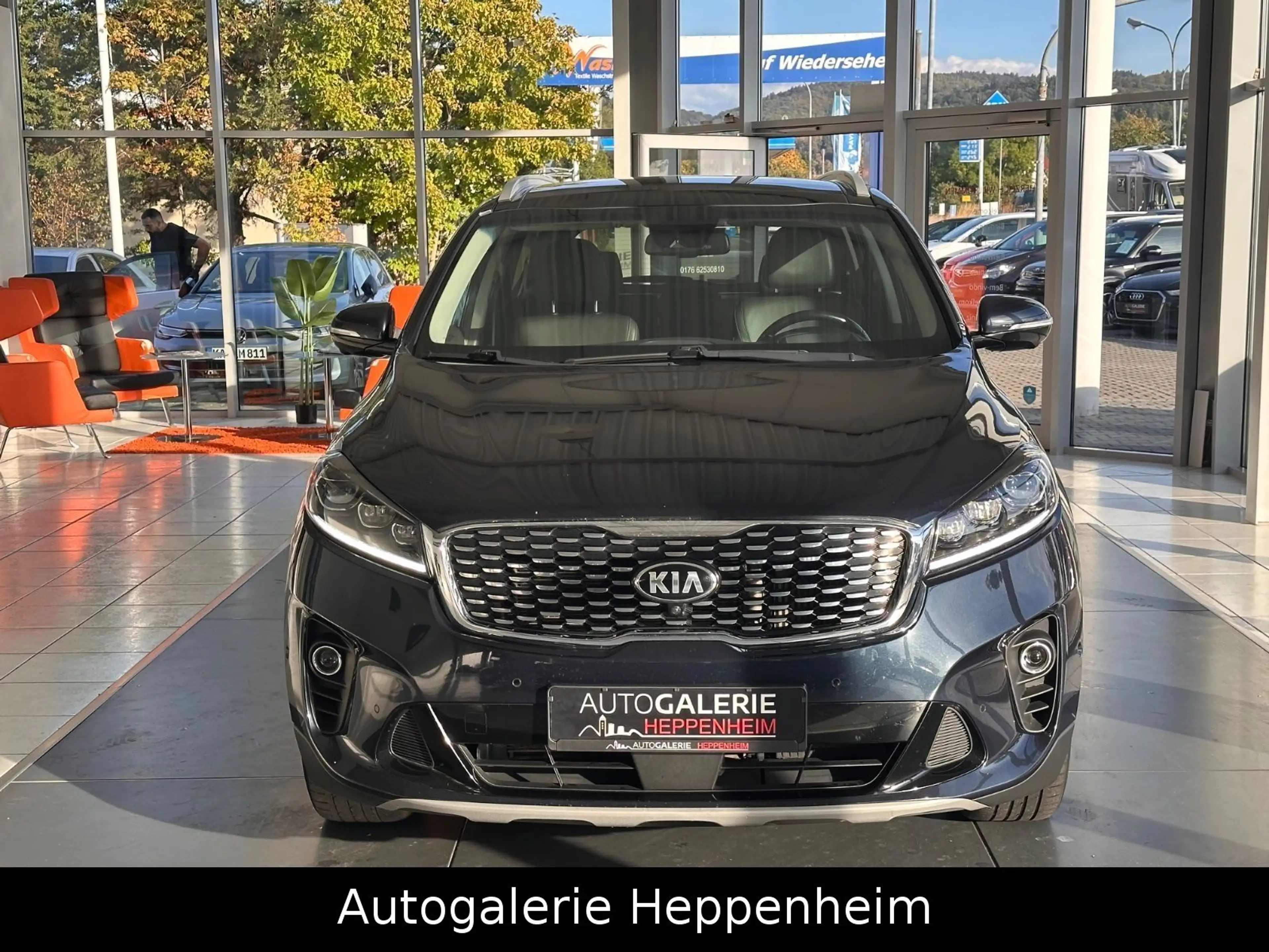 Kia Sorento Platinum Edition 4WD — photo 2
